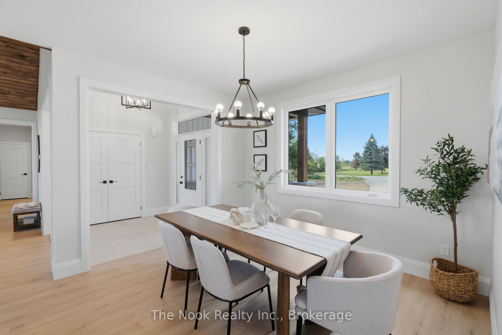 Photo 5 of 48 Cresswell Road, Kawartha Lakes, Mariposa — HOMEH