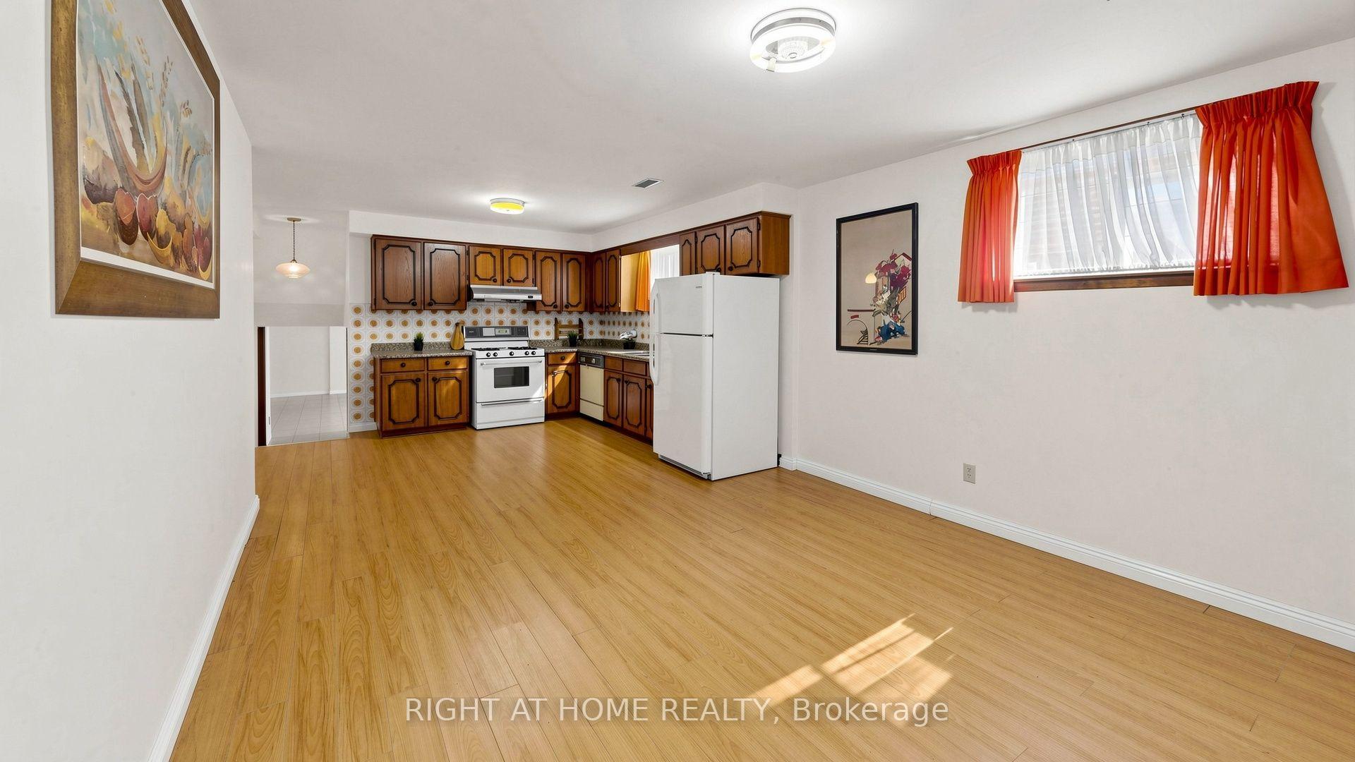Photo 19 of 20 Torrens Avenue, Toronto, Broadview North — HOMEH