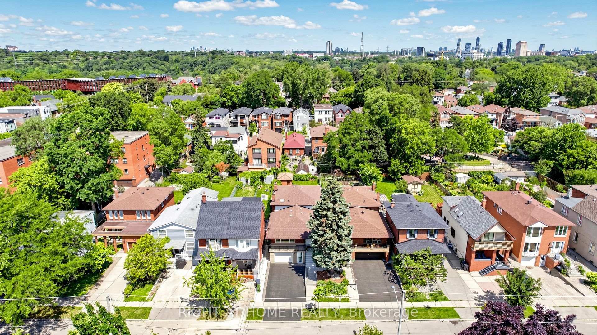Photo 28 of 20 Torrens Avenue, Toronto, Broadview North — HOMEH