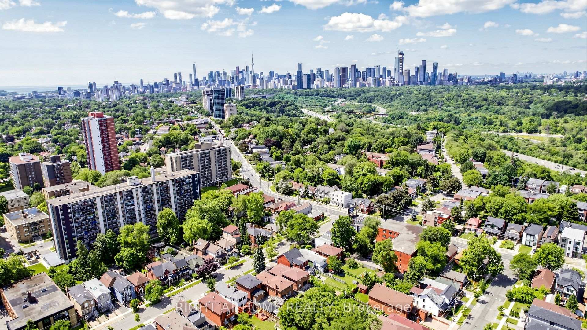 Photo 31 of 20 Torrens Avenue, Toronto, Broadview North — HOMEH