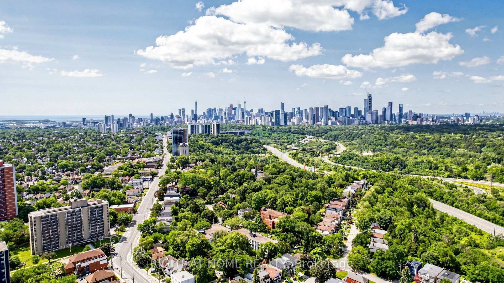 Photo 33 of 20 Torrens Avenue, Toronto, Broadview North — HOMEH
