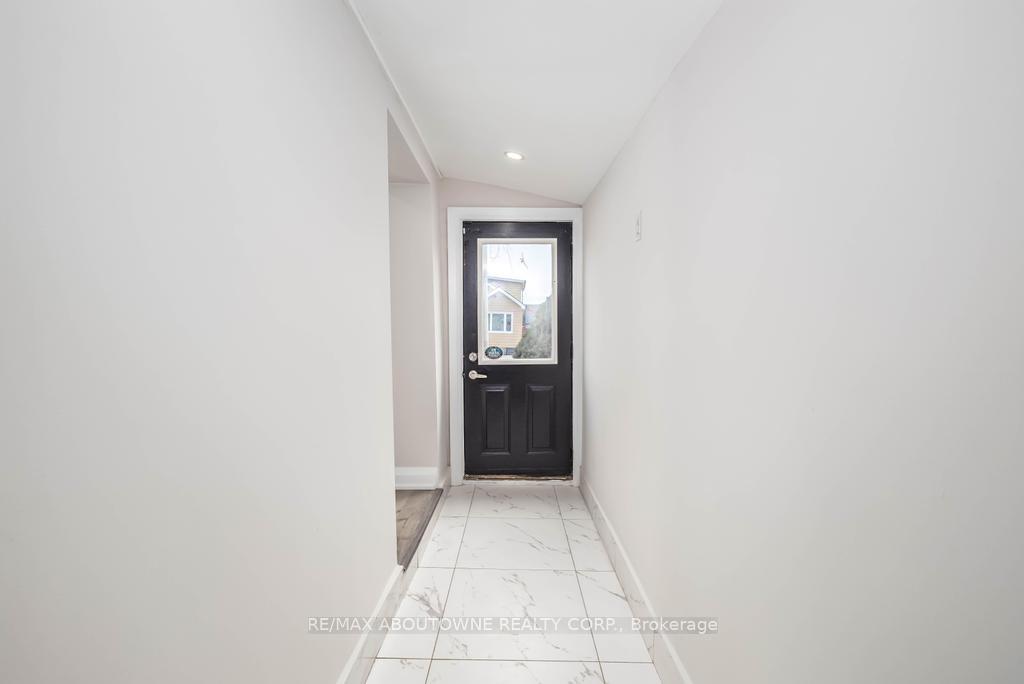 Photo 2 of 131 West Avenue N, Hamilton, Landsdale — HOMEH
