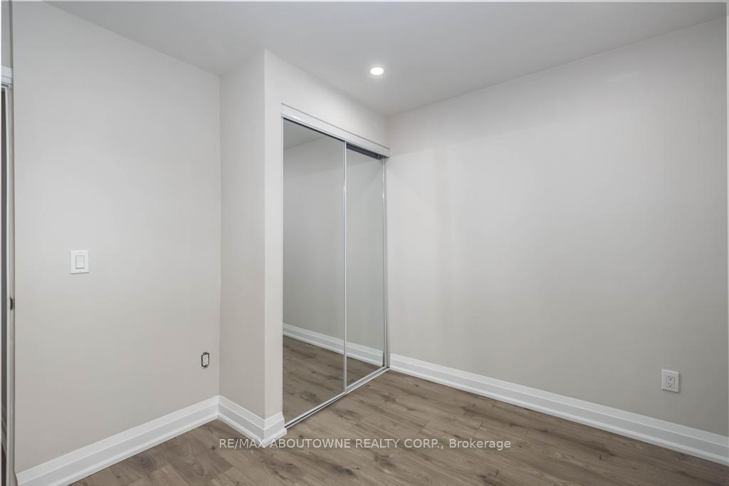 Photo 12 of 131 West Avenue N, Hamilton, Landsdale — HOMEH