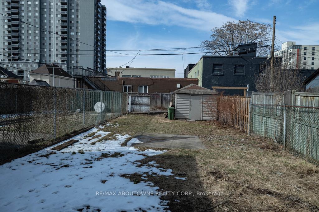 Photo 19 of 131 West Avenue N, Hamilton, Landsdale — HOMEH