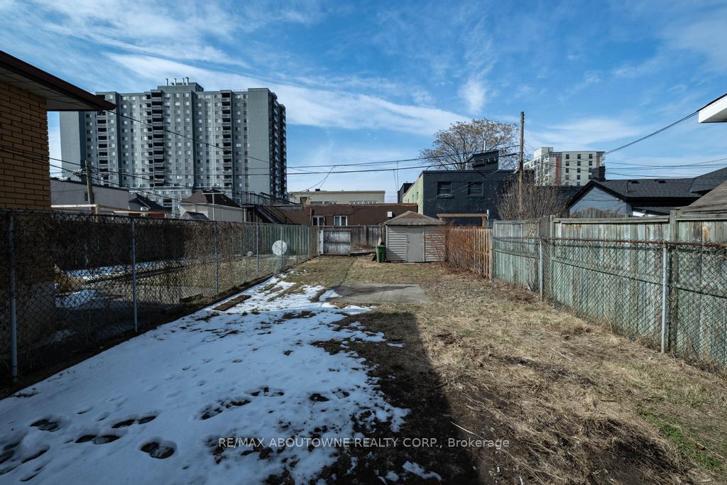 Photo 20 of 131 West Avenue N, Hamilton, Landsdale — HOMEH