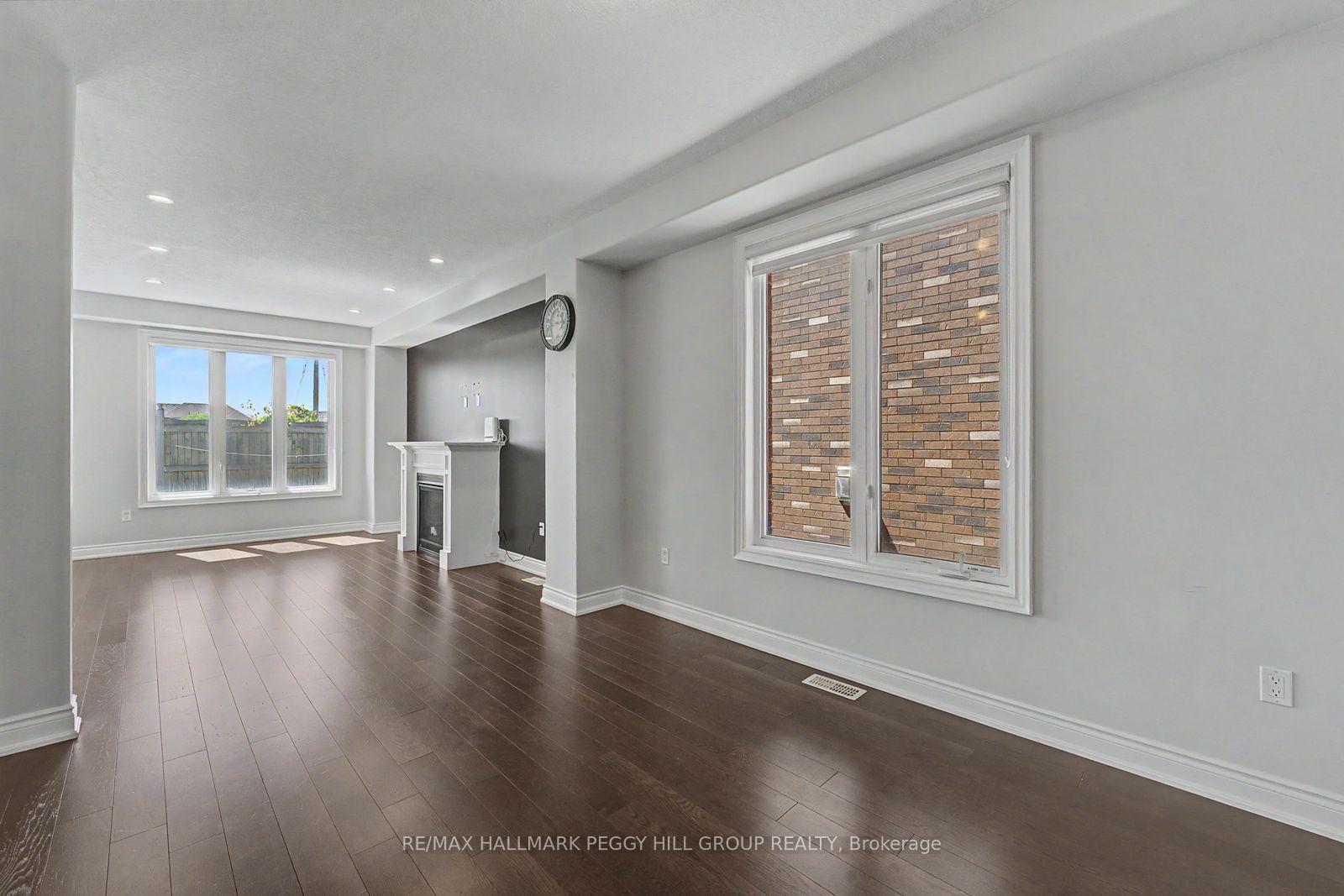 Photo 4 of Unit Upper, 53 Nathan Crescent, Barrie, Painswick South — HOMEH