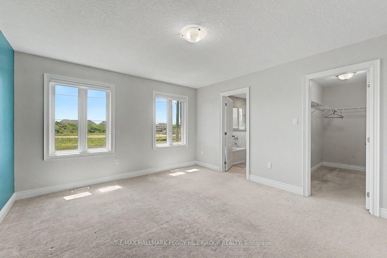 Photo 6 of Unit Upper, 53 Nathan Crescent, Barrie, Painswick South — HOMEH