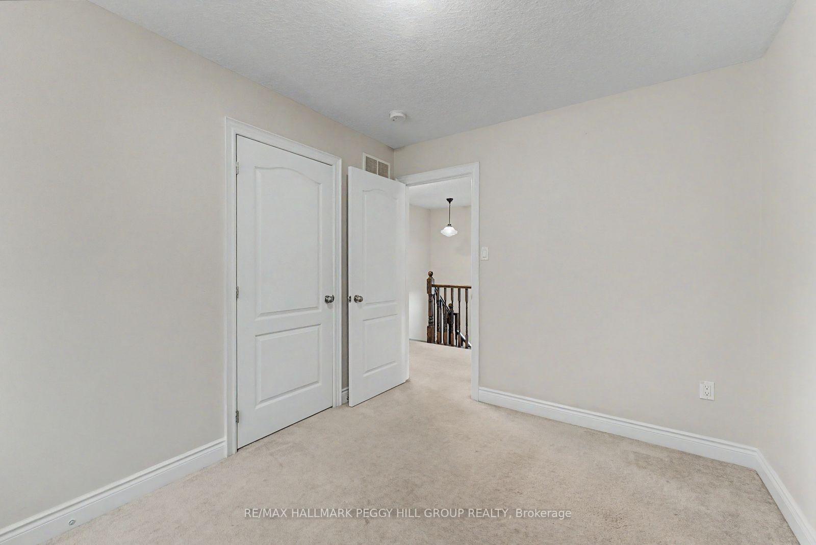 Photo 10 of Unit Upper, 53 Nathan Crescent, Barrie, Painswick South — HOMEH