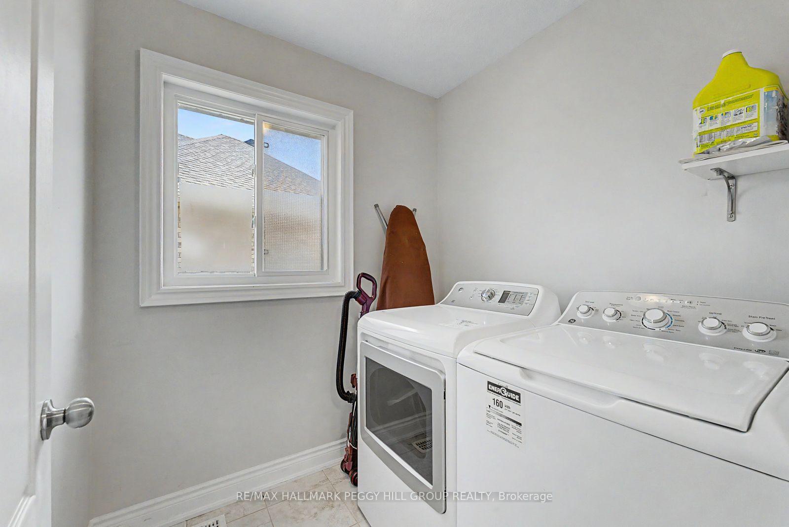 Photo 14 of Unit Upper, 53 Nathan Crescent, Barrie, Painswick South — HOMEH