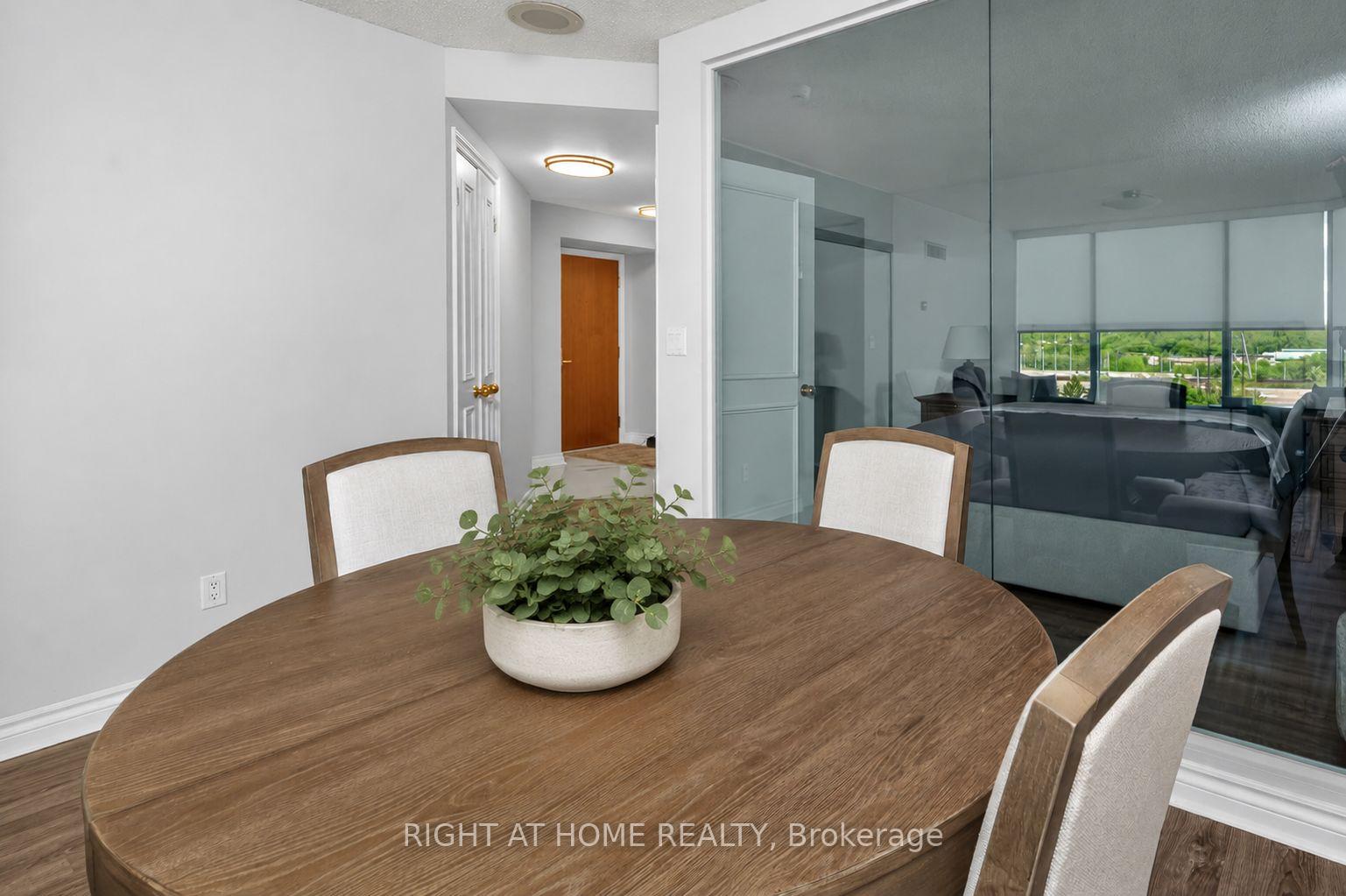 Photo 21 of Unit 607, 1 Palace Pier Court, Etobicoke, Mimico — HOMEH
