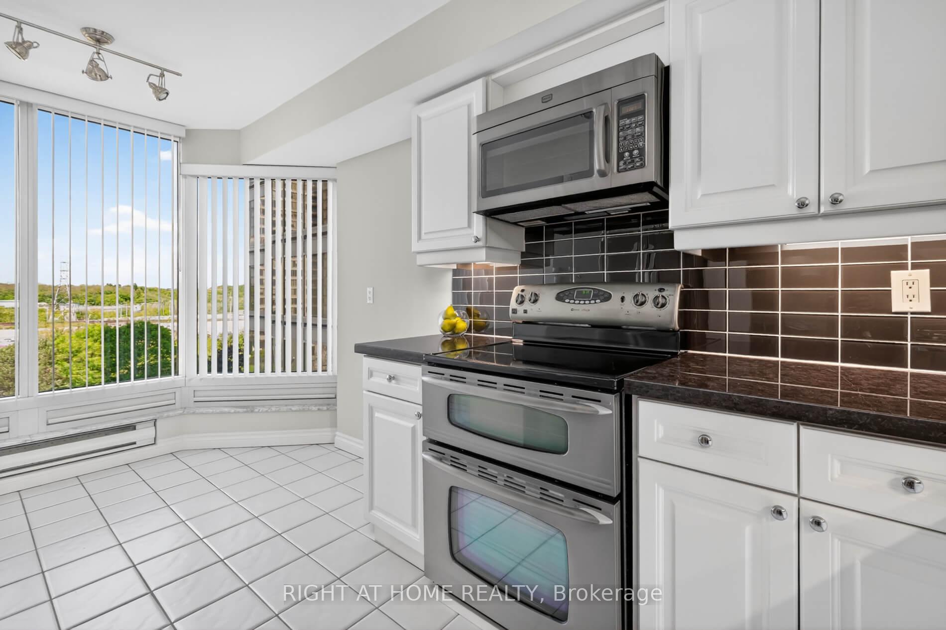 Photo 35 of Unit 607, 1 Palace Pier Court, Etobicoke, Mimico — HOMEH