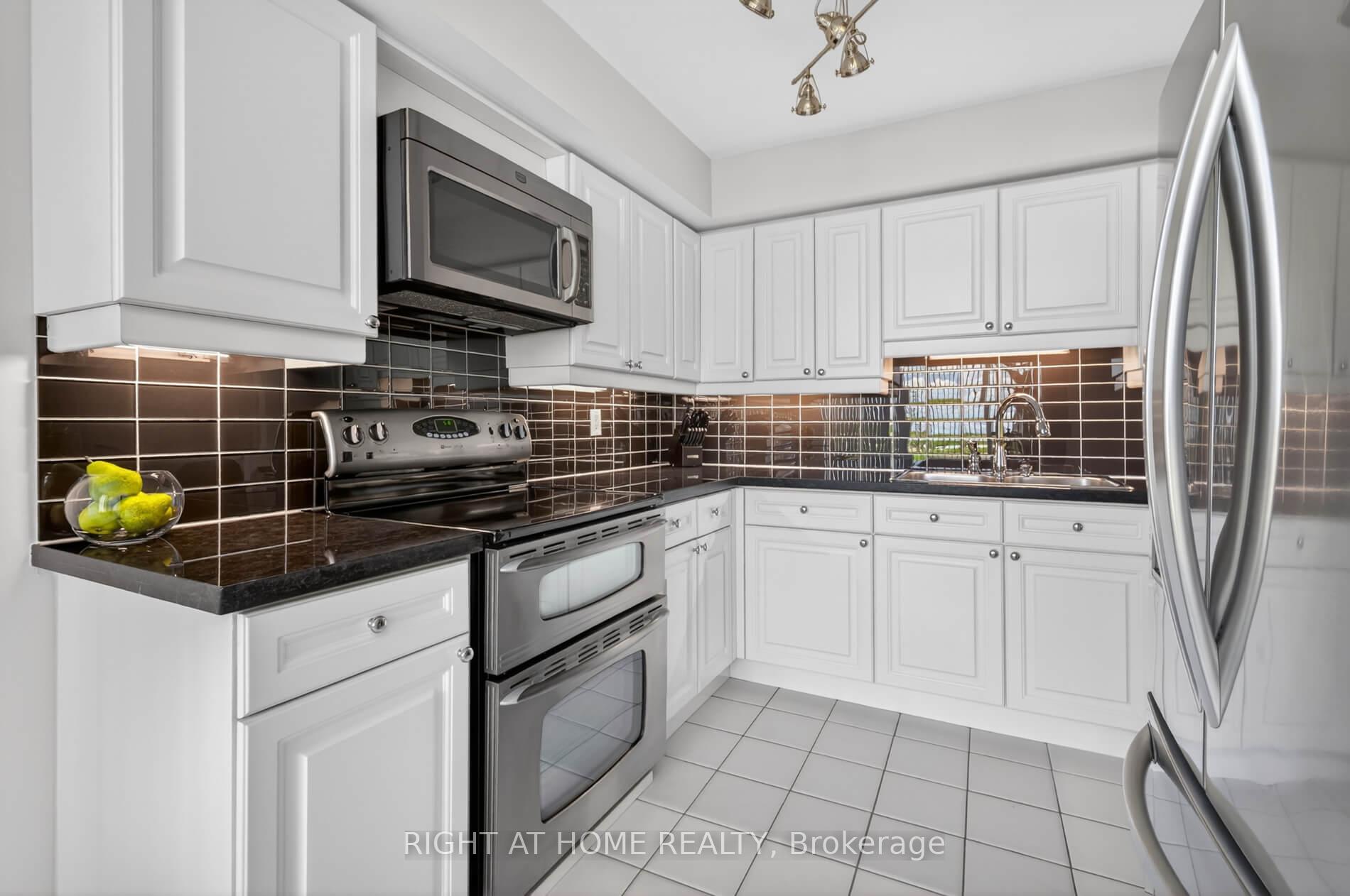 Photo 37 of Unit 607, 1 Palace Pier Court, Etobicoke, Mimico — HOMEH