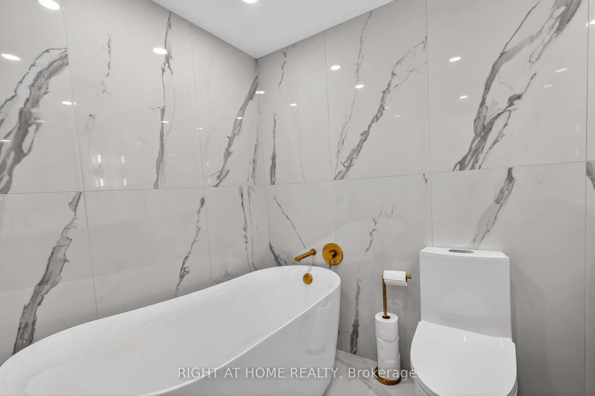 Photo 12 of Unit 607, 1 Palace Pier Court, Etobicoke, Mimico — HOMEH