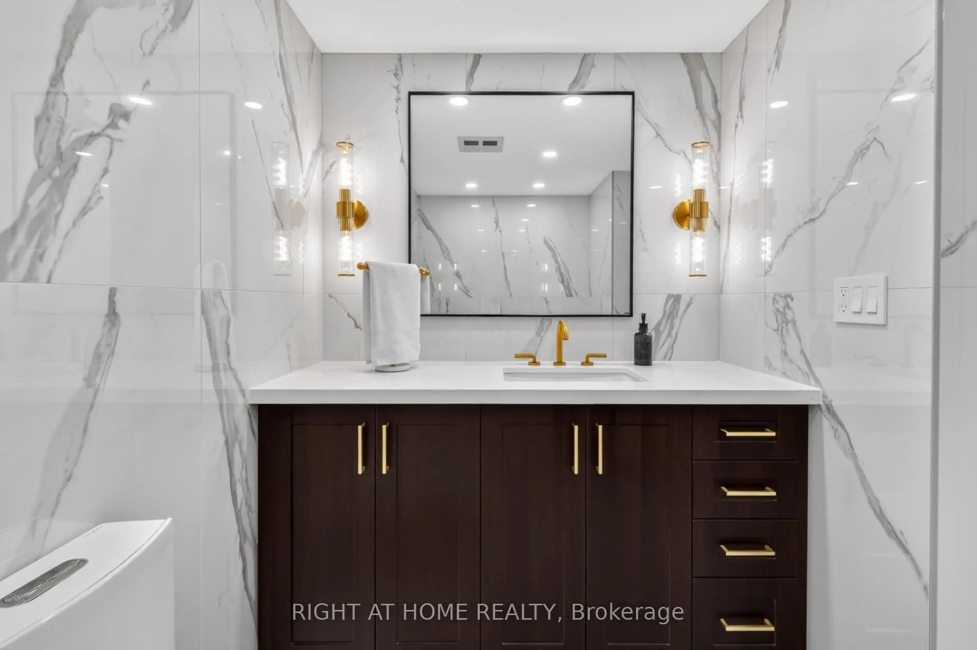 Photo 20 of Unit 607, 1 Palace Pier Court, Etobicoke, Mimico — HOMEH
