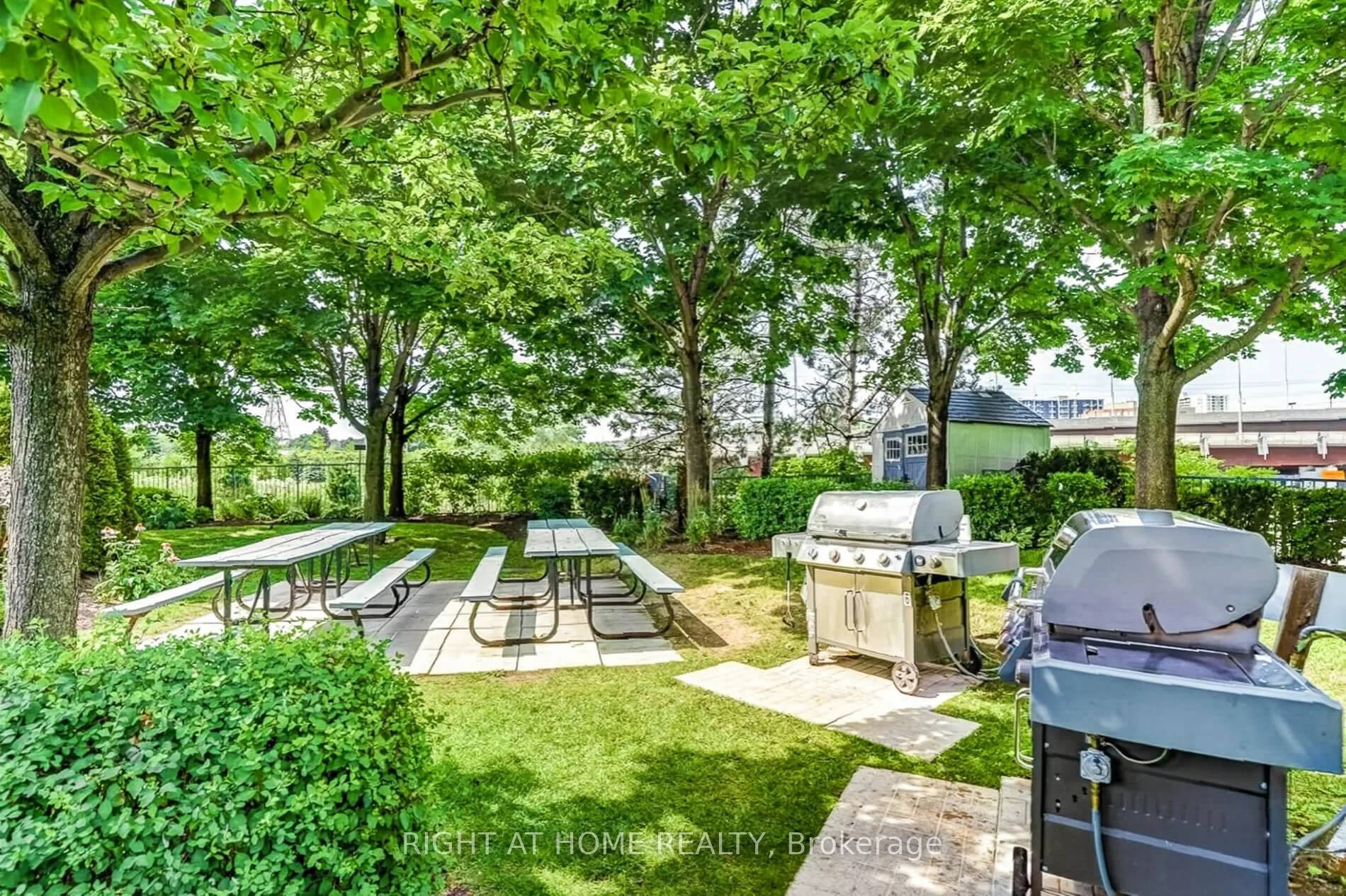 Photo 36 of Unit 607, 1 Palace Pier Court, Etobicoke, Mimico — HOMEH