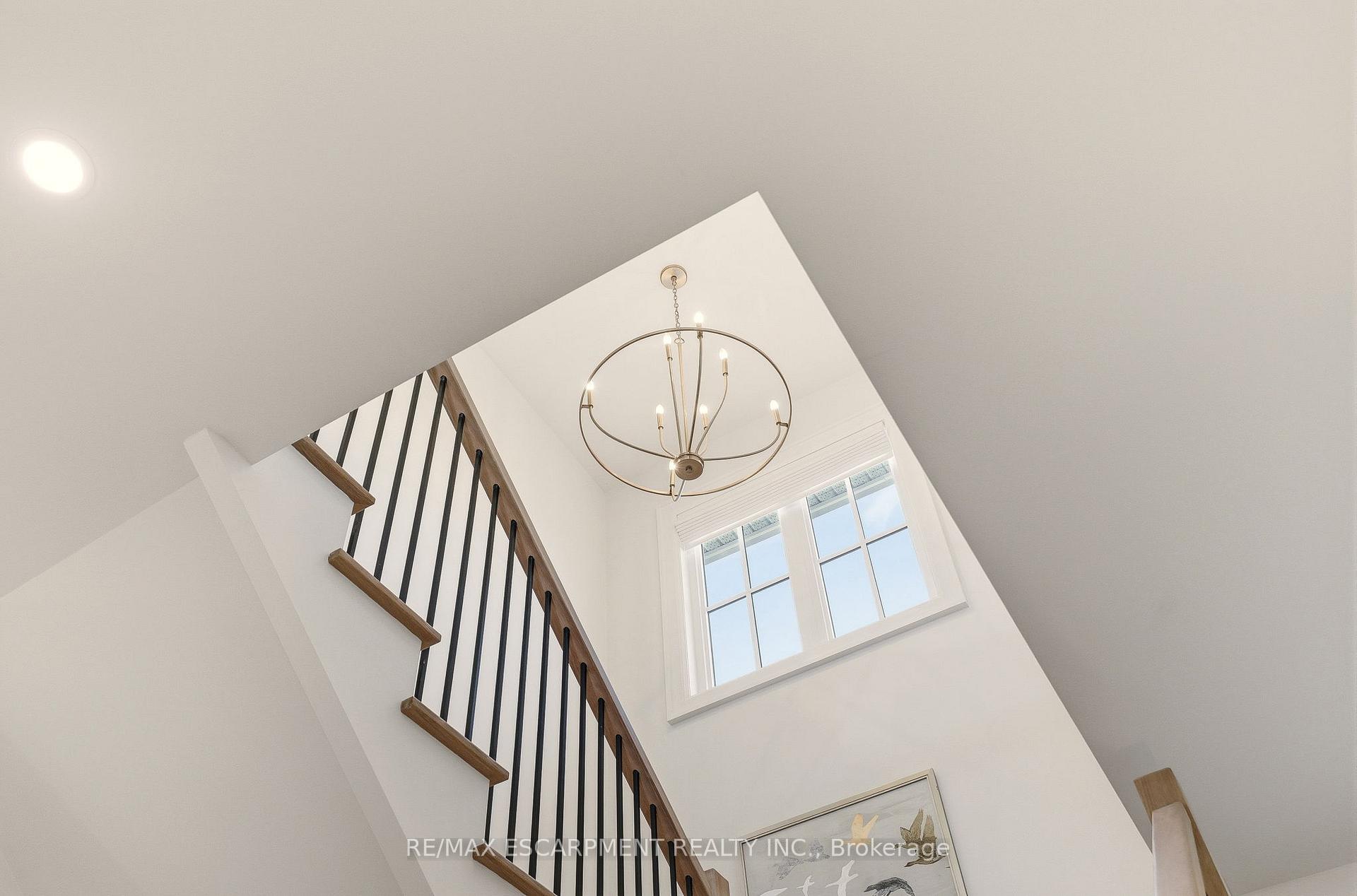 Photo 6 of 940 Gorton Avenue, Burlington, Bayview — HOMEH