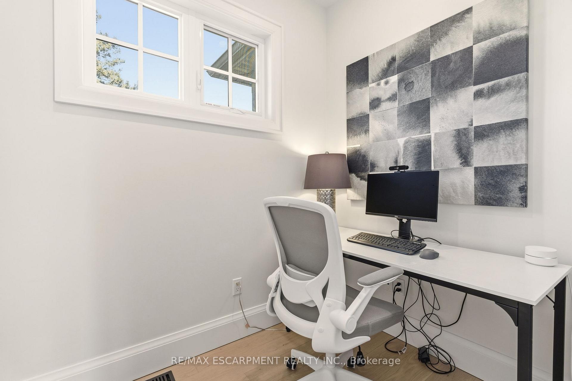 Photo 24 of 940 Gorton Avenue, Burlington, Bayview — HOMEH