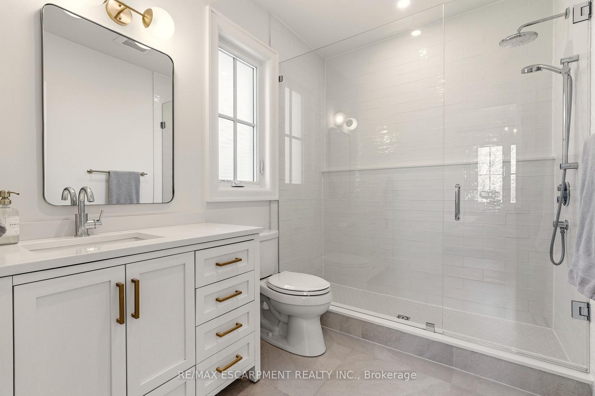Photo 27 of 940 Gorton Avenue, Burlington, Bayview — HOMEH