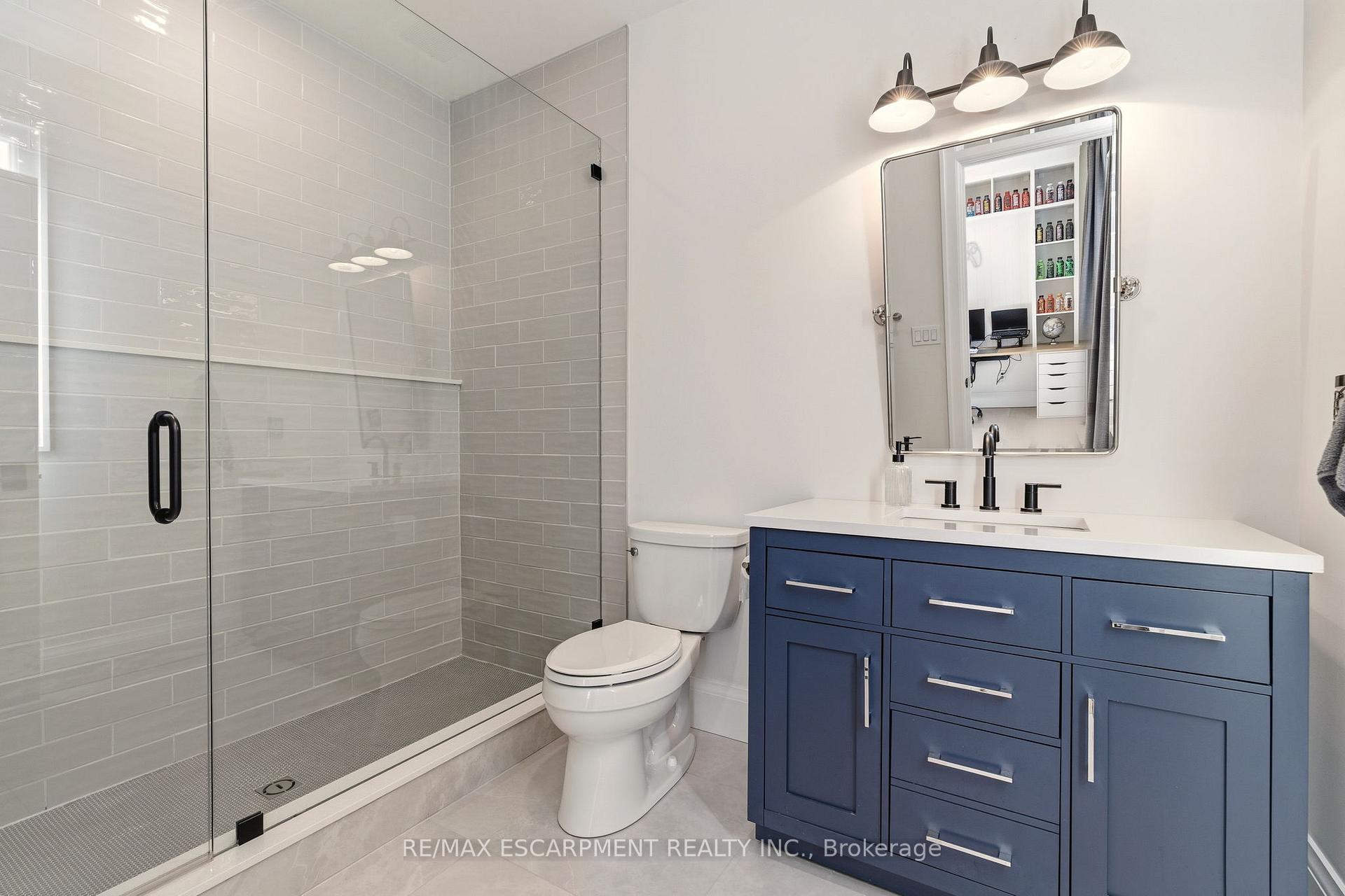 Photo 29 of 940 Gorton Avenue, Burlington, Bayview — HOMEH