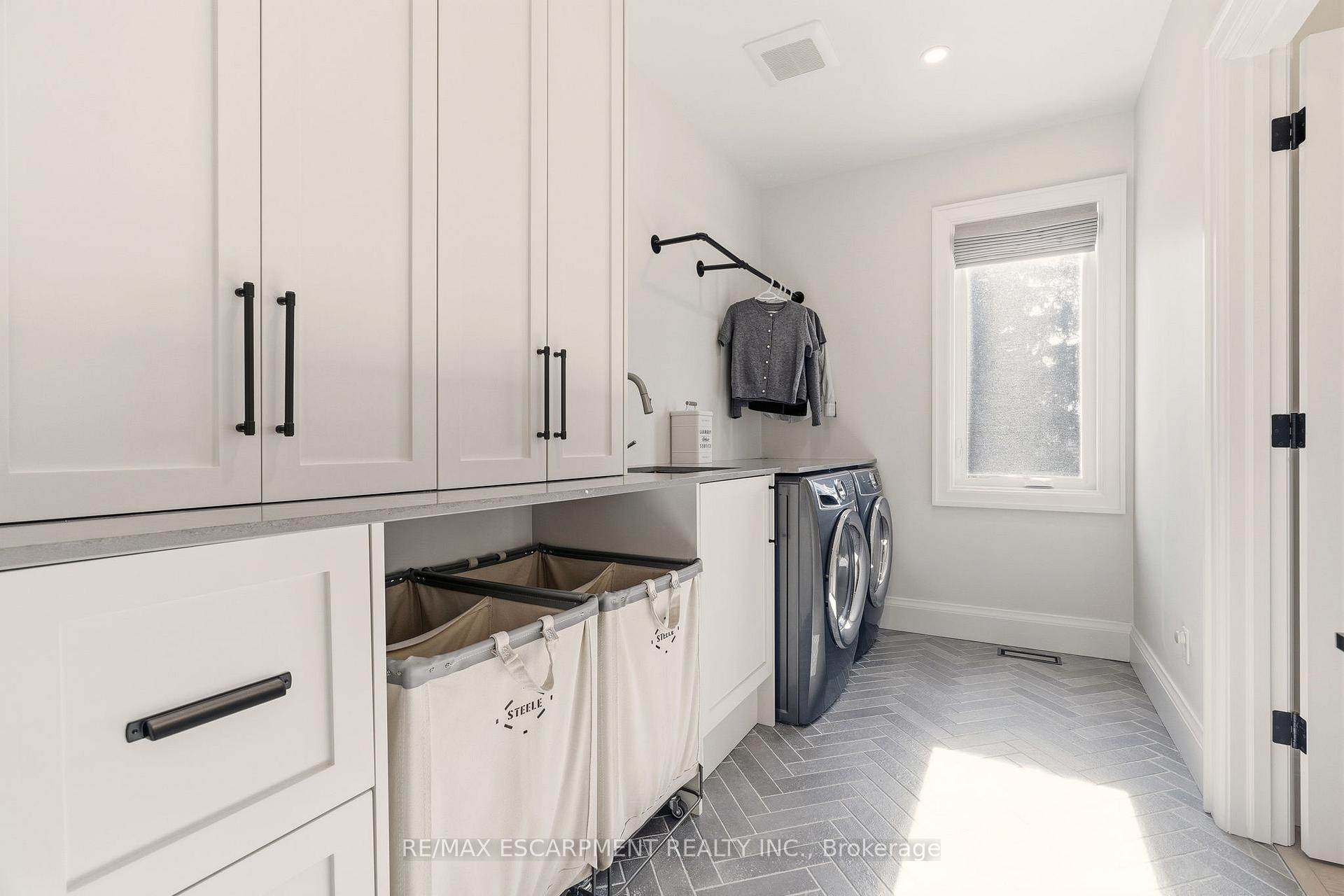Photo 30 of 940 Gorton Avenue, Burlington, Bayview — HOMEH