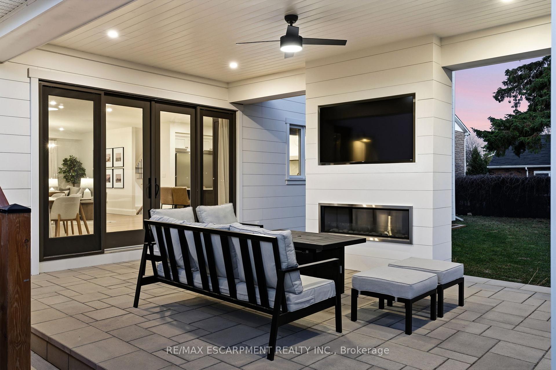 Photo 43 of 940 Gorton Avenue, Burlington, Bayview — HOMEH
