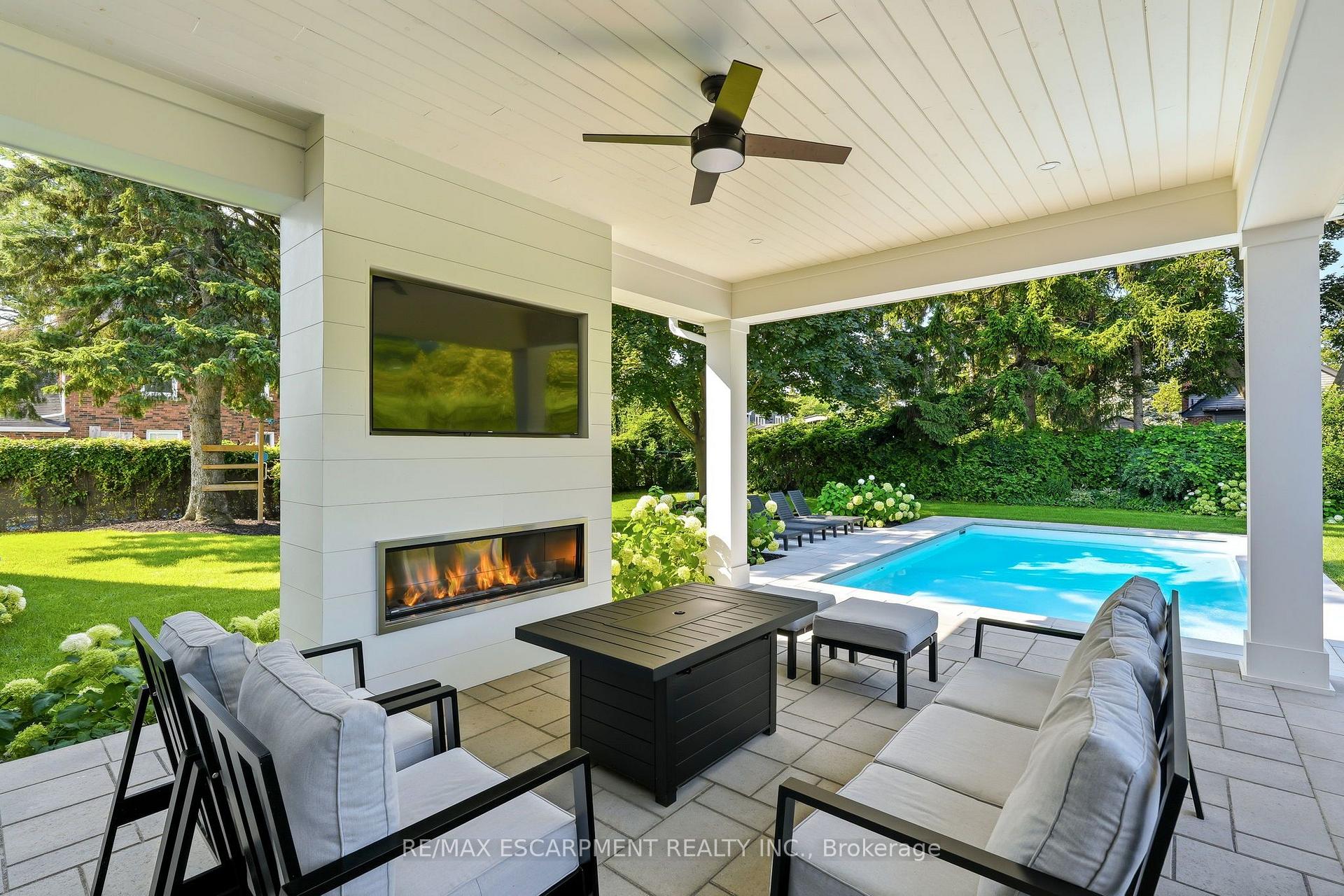 Photo 48 of 940 Gorton Avenue, Burlington, Bayview — HOMEH
