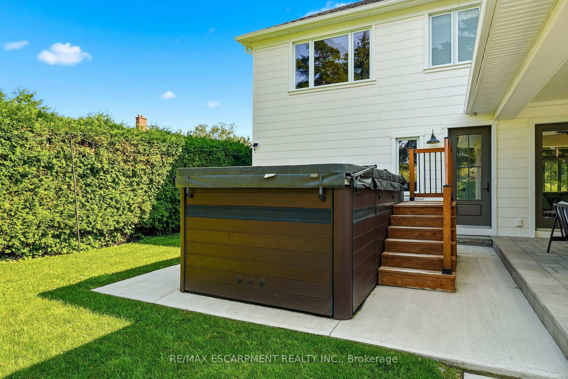 Photo 54 of 940 Gorton Avenue, Burlington, Bayview — HOMEH
