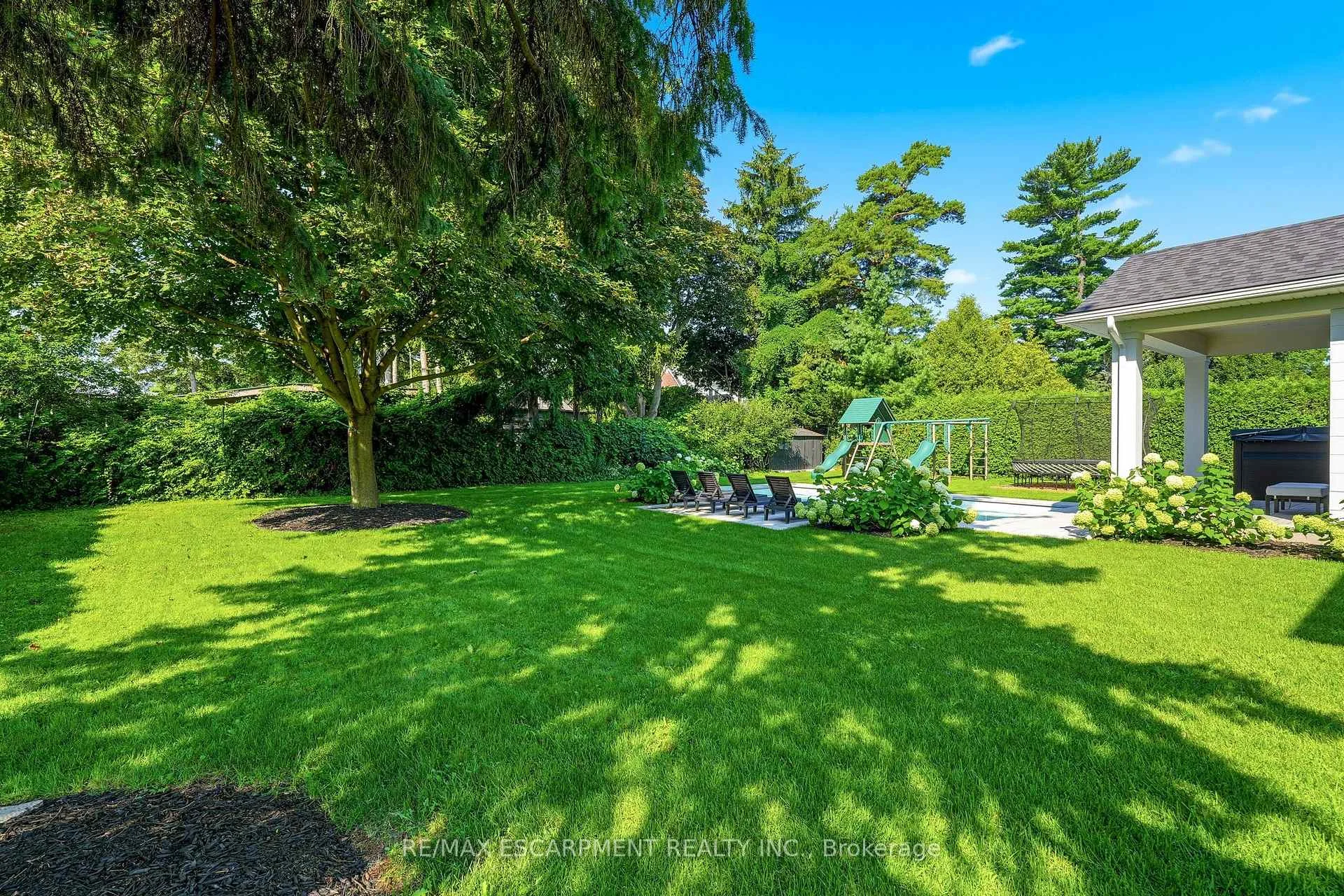 Photo 58 of 940 Gorton Avenue, Burlington, Bayview — HOMEH
