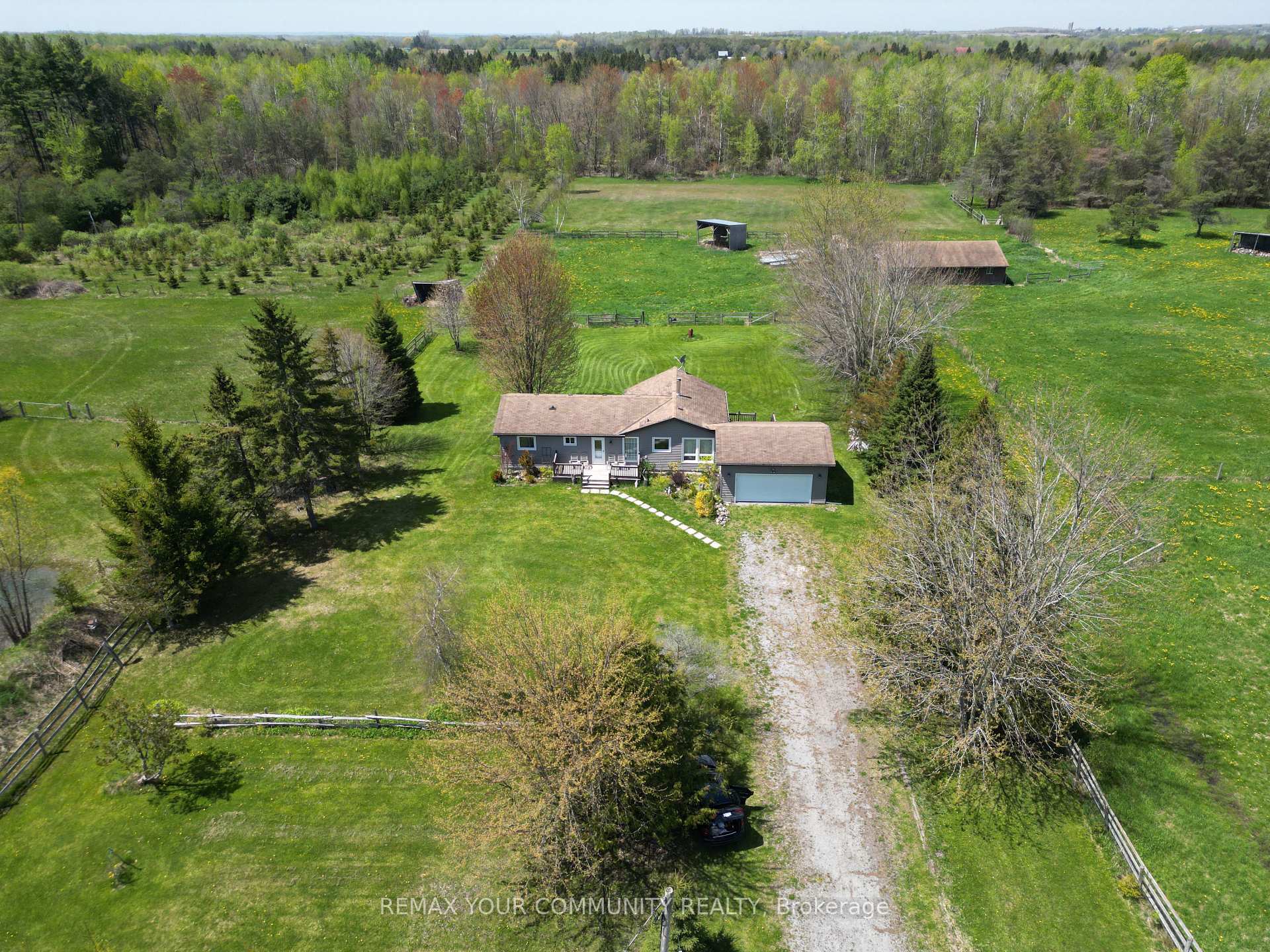 Photo 3 of 24730 Valley View Drive, Georgina, Baldwin — HOMEH