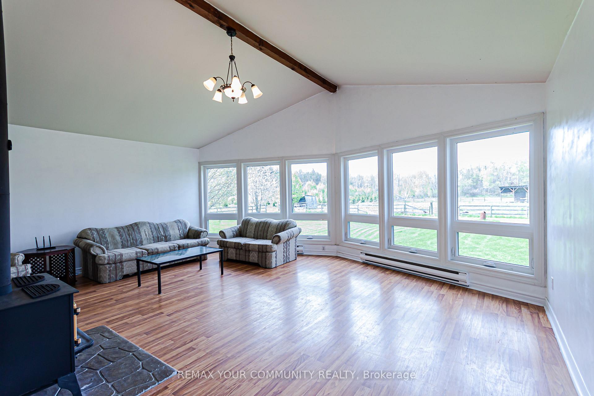 Photo 8 of 24730 Valley View Drive, Georgina, Baldwin — HOMEH