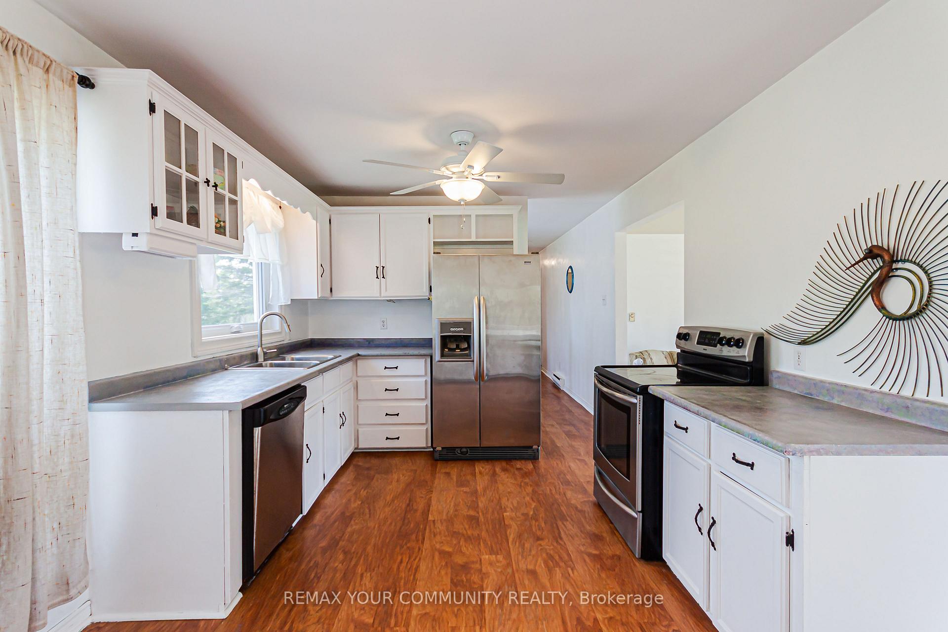 Photo 10 of 24730 Valley View Drive, Georgina, Baldwin — HOMEH