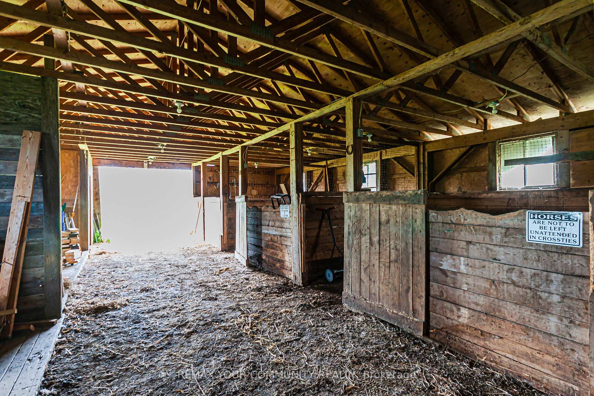 Photo 21 of 24730 Valley View Drive, Georgina, Baldwin — HOMEH