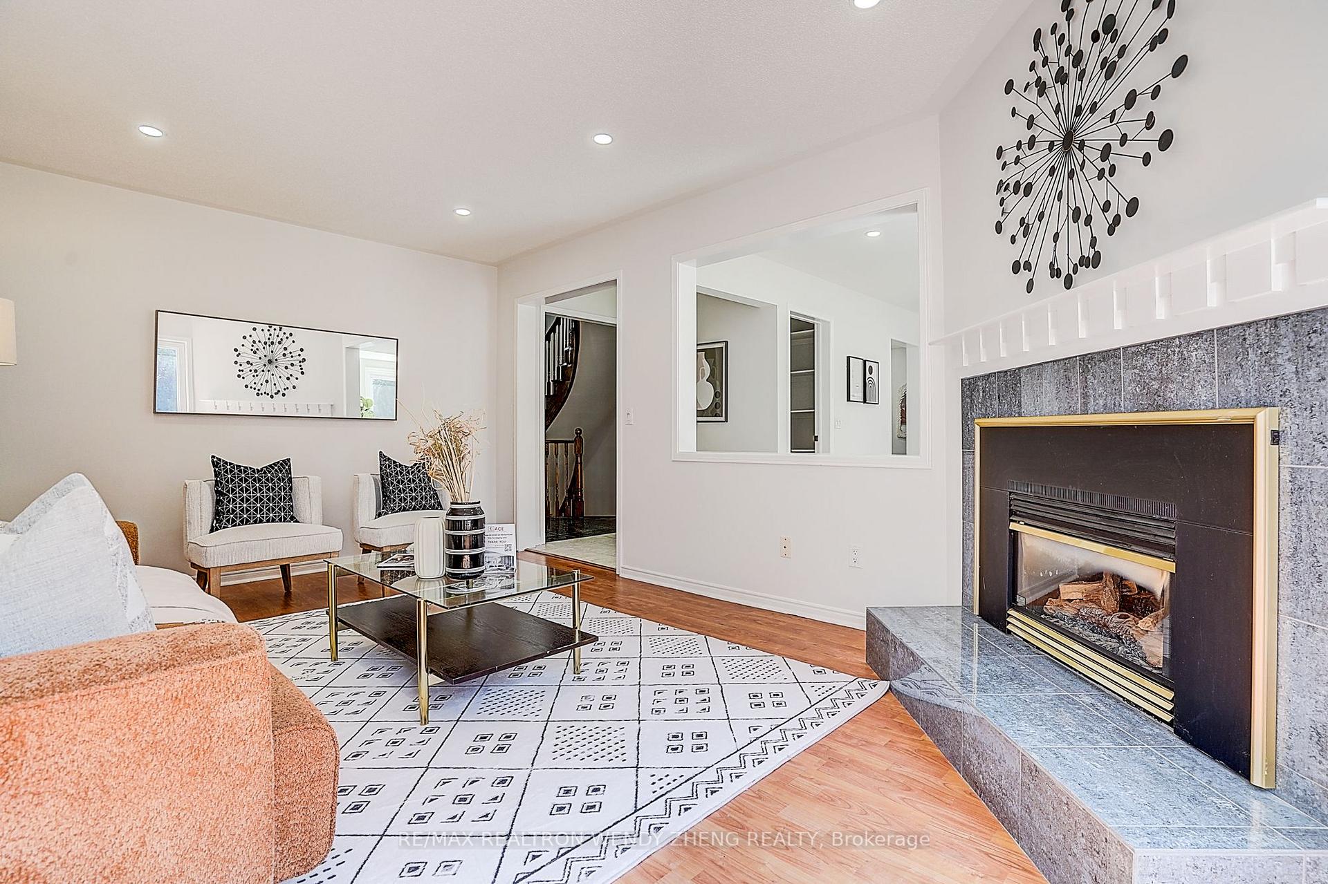 Photo 12 of 57 Loring Crescent, Markham, Unionville — HOMEH