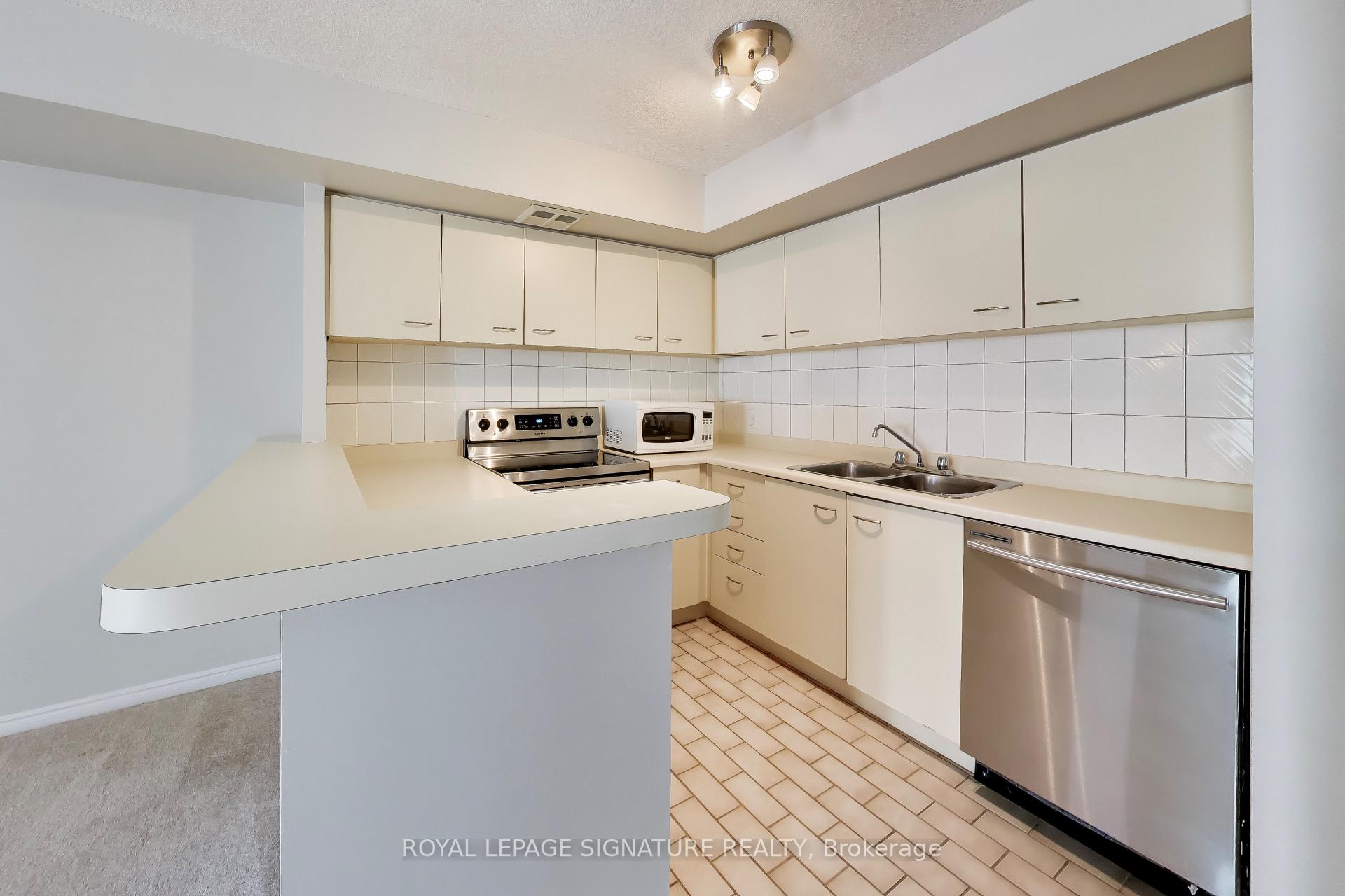 Photo 10 of Unit 2313, 25 The Esplanade, Toronto, Waterfront Communities — HOMEH