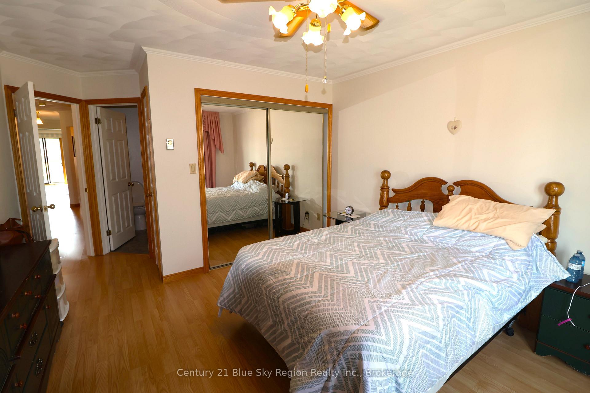 Photo 10 of 877 O'Brien Street, North Bay, Central — HOMEH