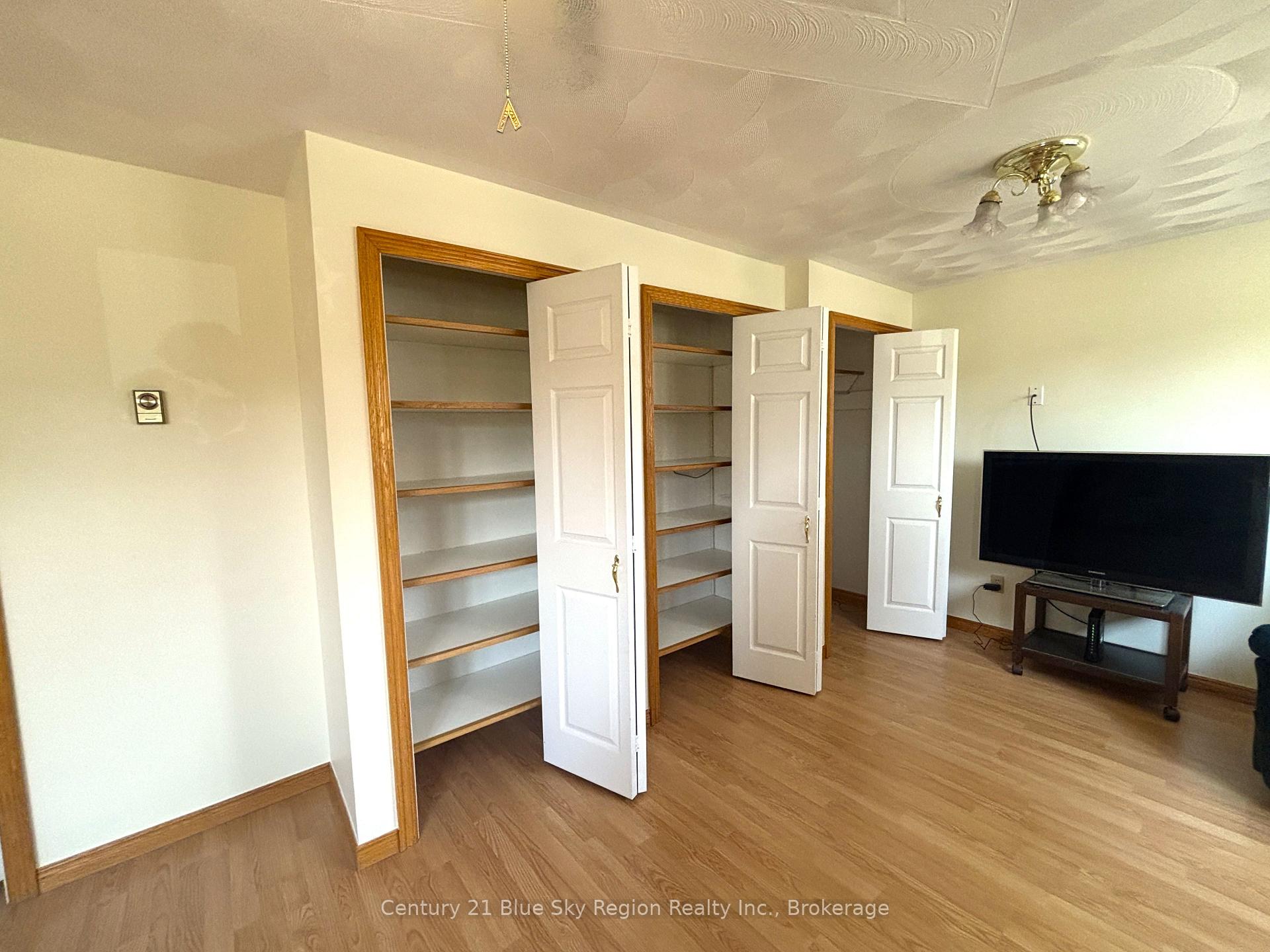 Photo 28 of 877 O'Brien Street, North Bay, Central — HOMEH