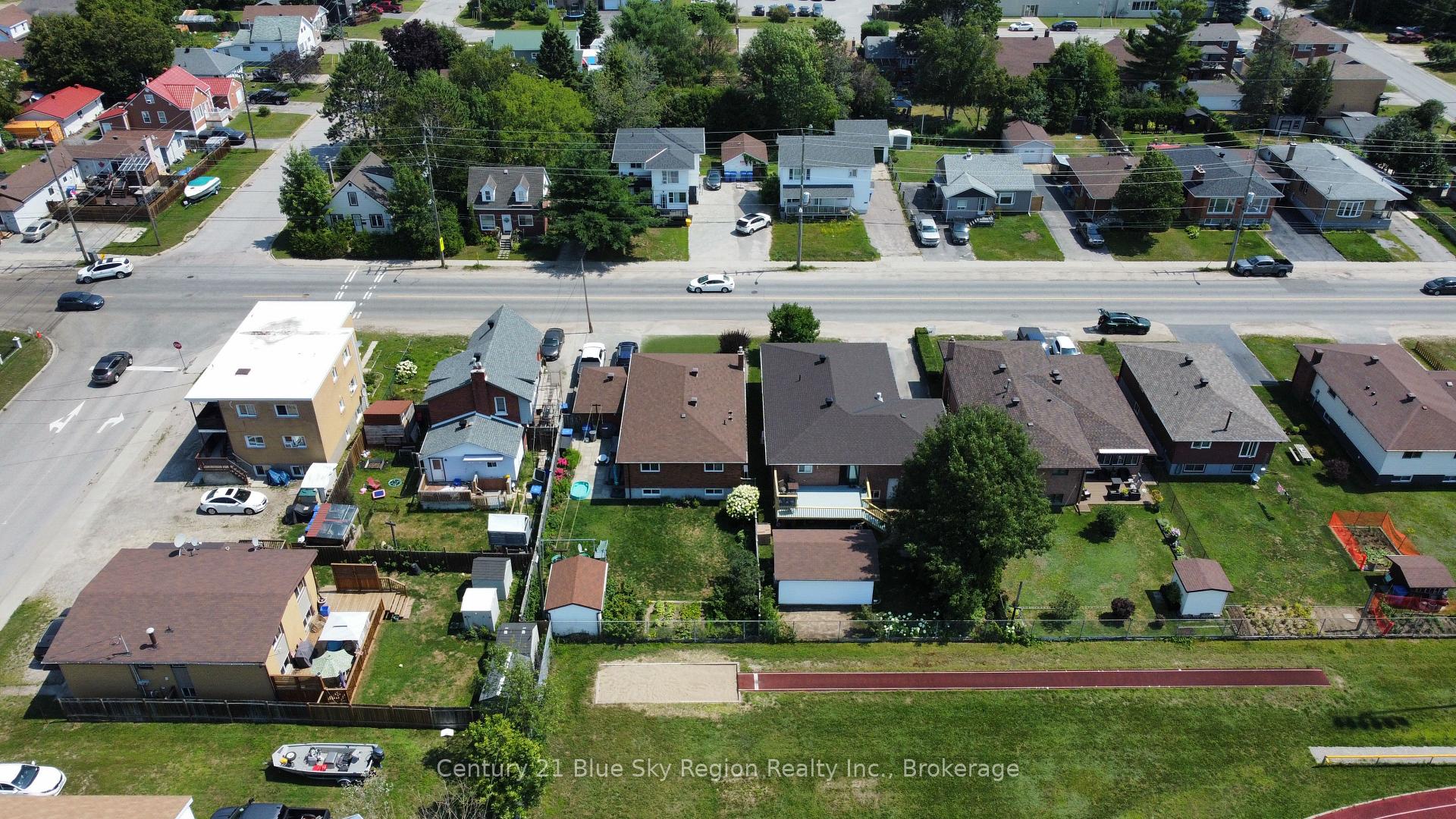 Photo 38 of 877 O'Brien Street, North Bay, Central — HOMEH