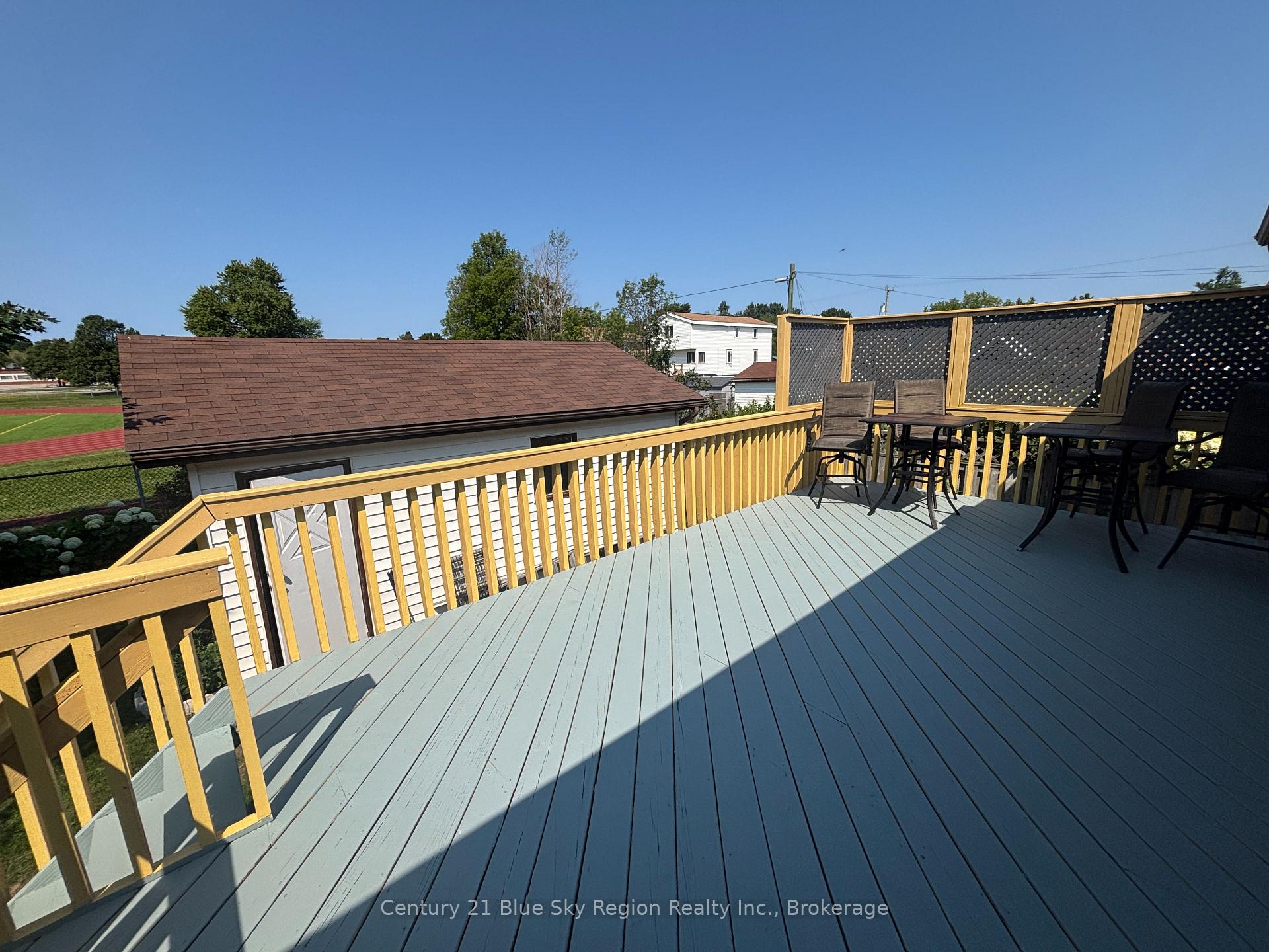 Photo 42 of 877 O'Brien Street, North Bay, Central — HOMEH