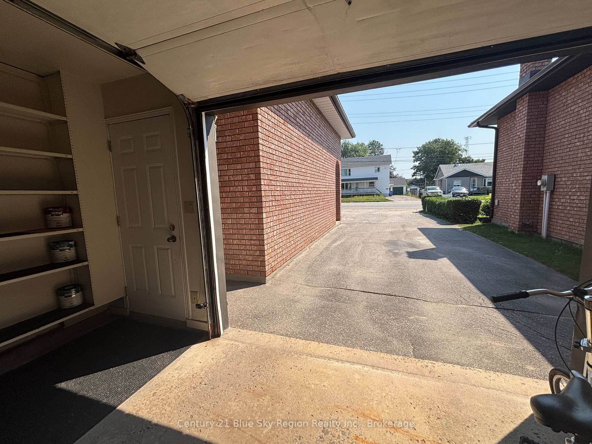 Photo 47 of 877 O'Brien Street, North Bay, Central — HOMEH