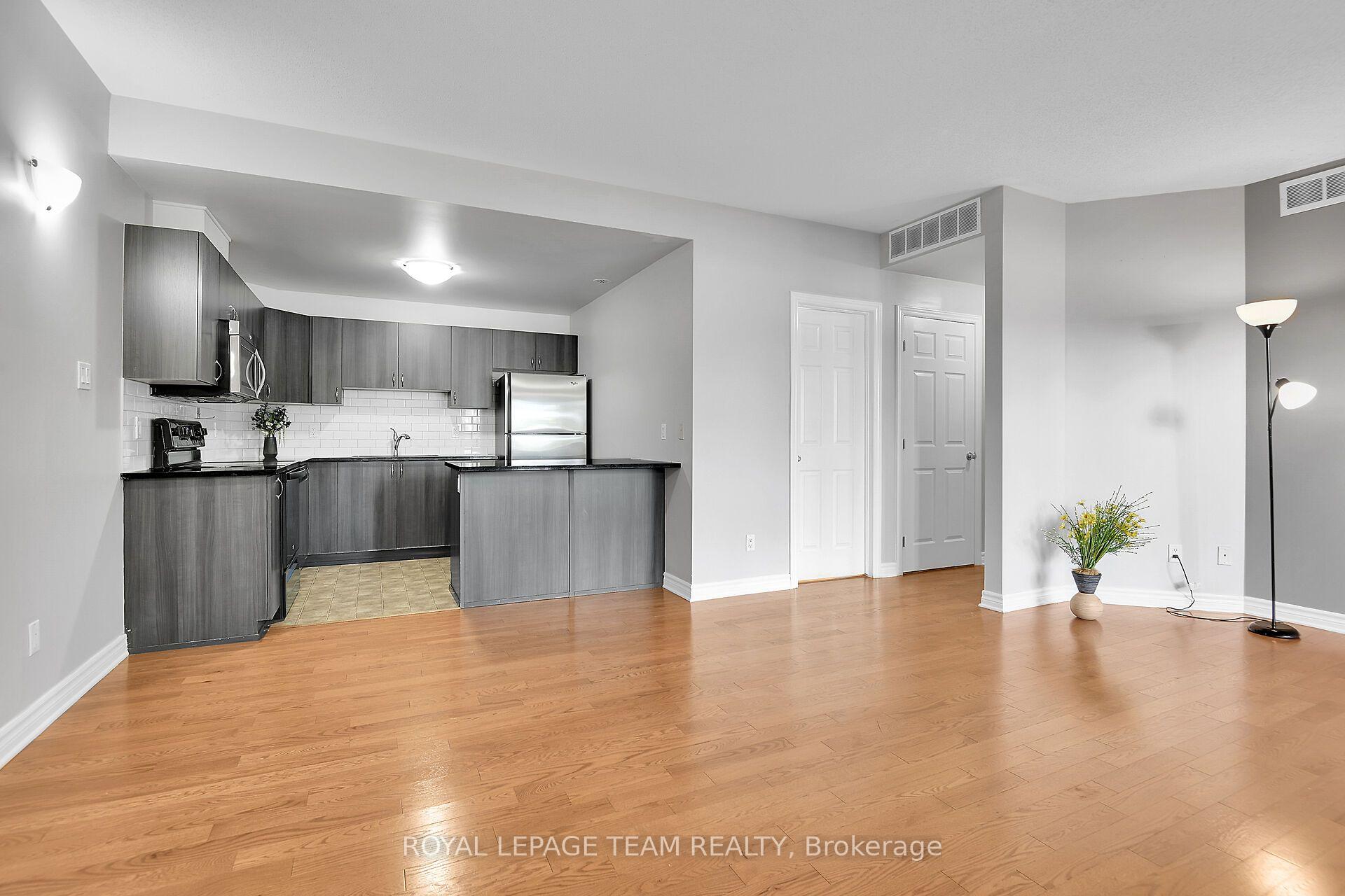 Photo 11 of Unit H, 105 Fraser Fields Way, Ottawa, Barrhaven - Heritage Park — HOMEH