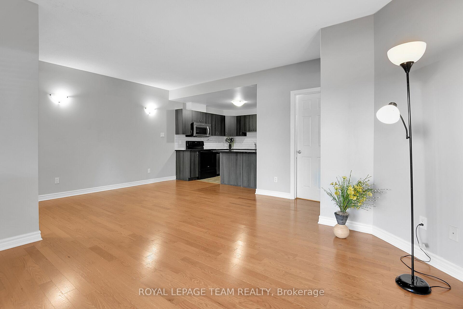 Photo 19 of Unit H, 105 Fraser Fields Way, Ottawa, Barrhaven - Heritage Park — HOMEH