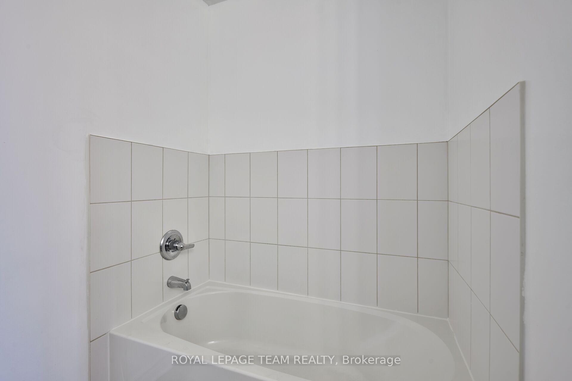 Photo 30 of Unit H, 105 Fraser Fields Way, Ottawa, Barrhaven - Heritage Park — HOMEH