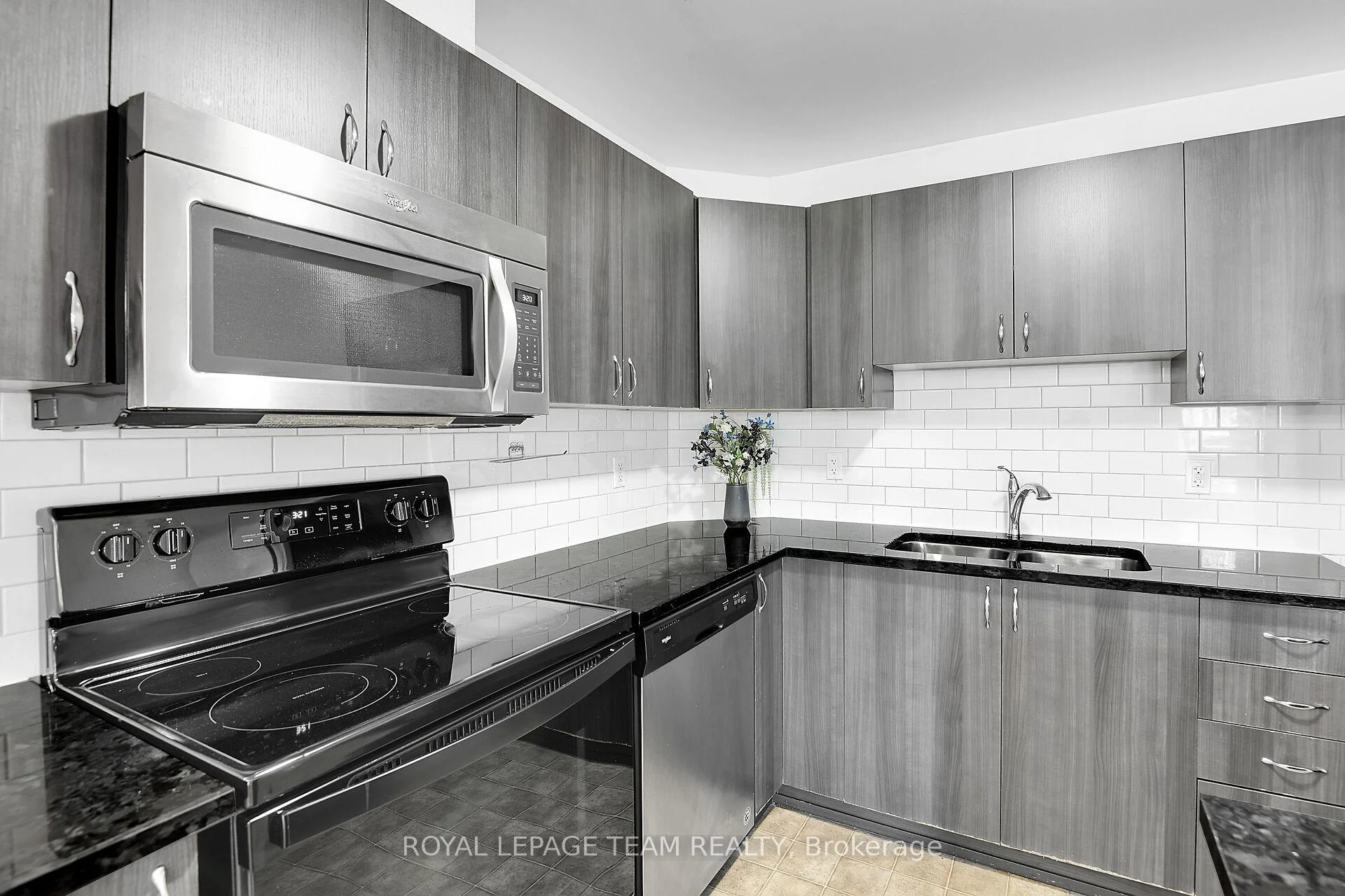 Photo 26 of Unit H, 105 Fraser Fields Way, Ottawa, Barrhaven - Heritage Park — HOMEH