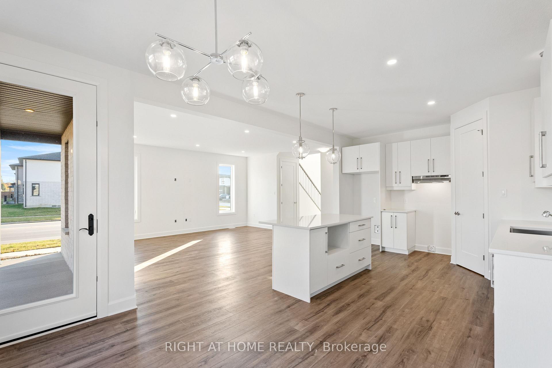 Photo 4 of 2 Welch Court, St. Thomas — HOMEH