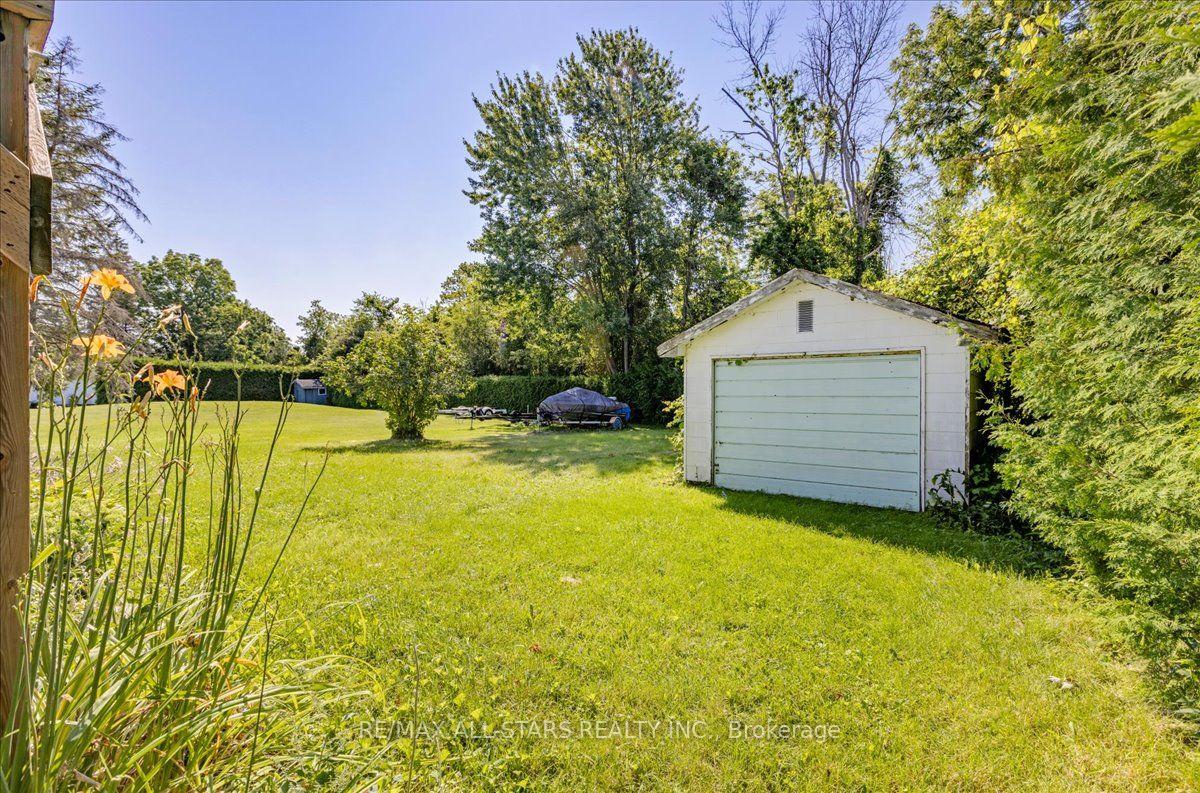 Photo 26 of 35 Lake Drive E, Georgina, Keswick North — HOMEH