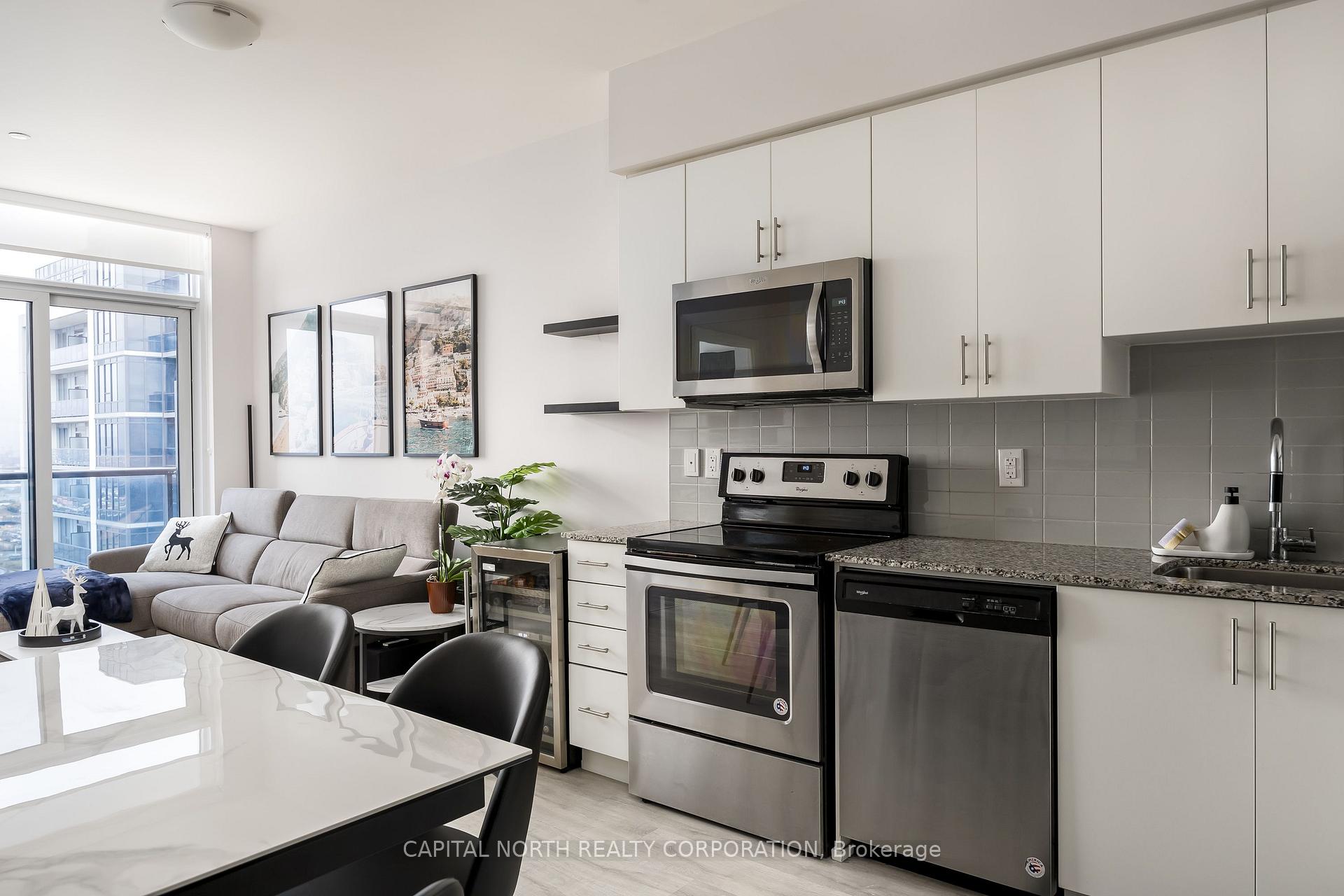 Photo 9 of Unit PH 10, 3700 Highway 7 Road, Vaughan, Vaughan Corporate Centre — HOMEH