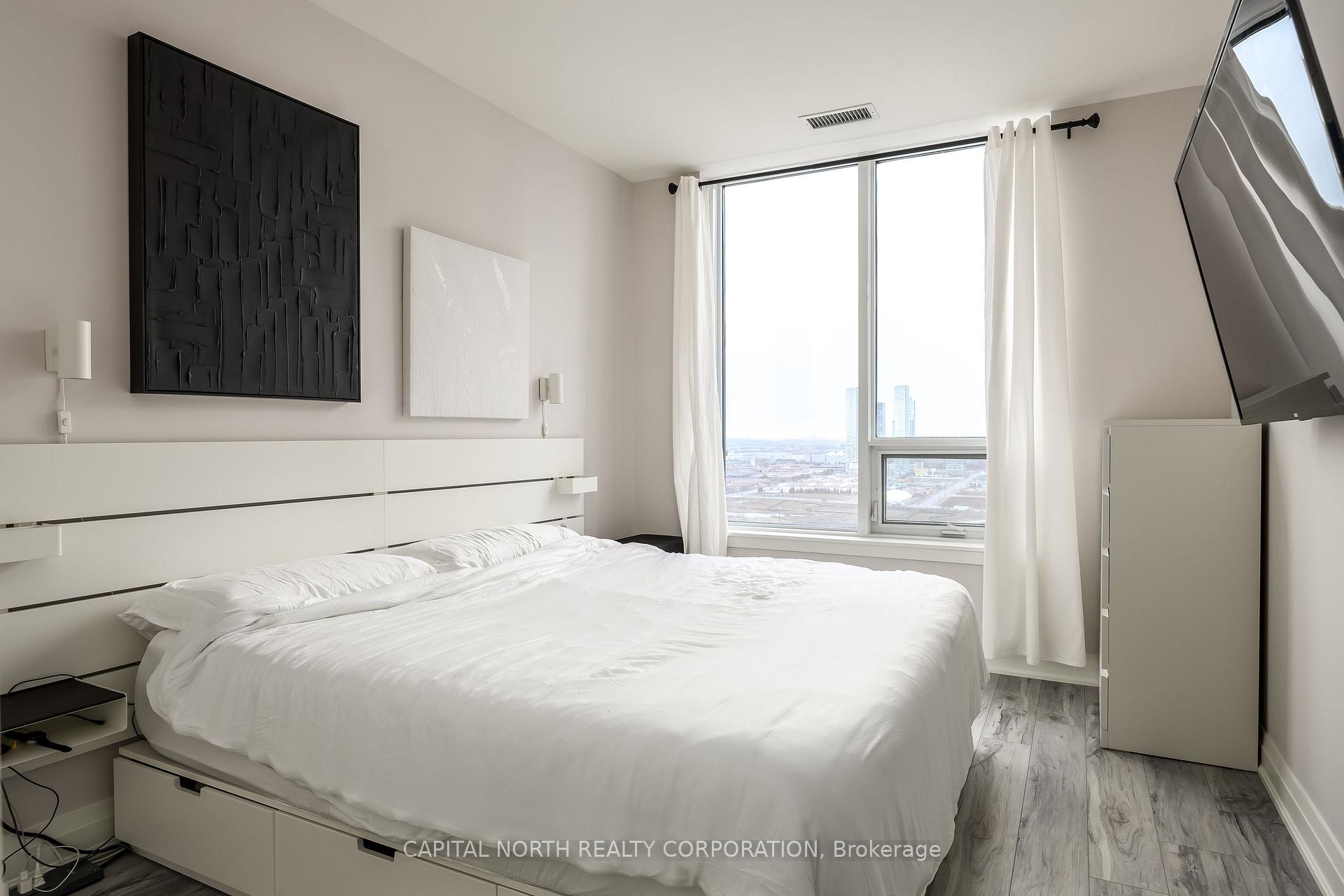 Photo 14 of Unit PH 10, 3700 Highway 7 Road, Vaughan, Vaughan Corporate Centre — HOMEH
