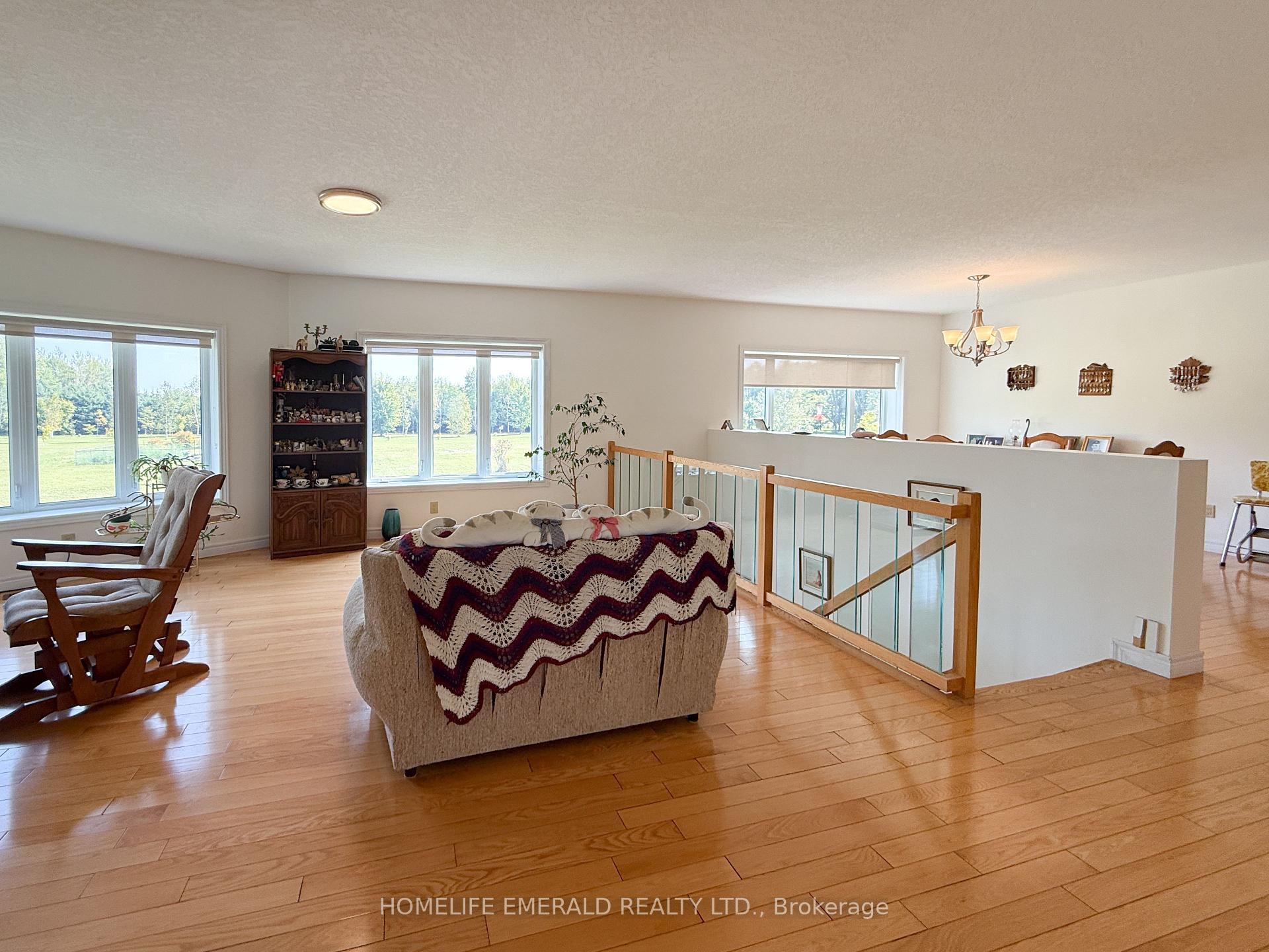 Photo 10 of 3175 3/4 Concession, Clearview, Rural Clearview — HOMEH
