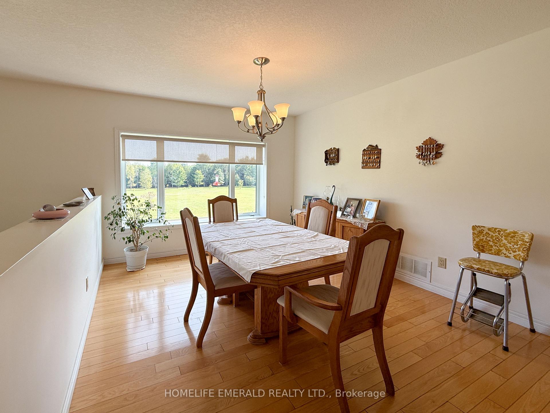 Photo 13 of 3175 3/4 Concession, Clearview, Rural Clearview — HOMEH