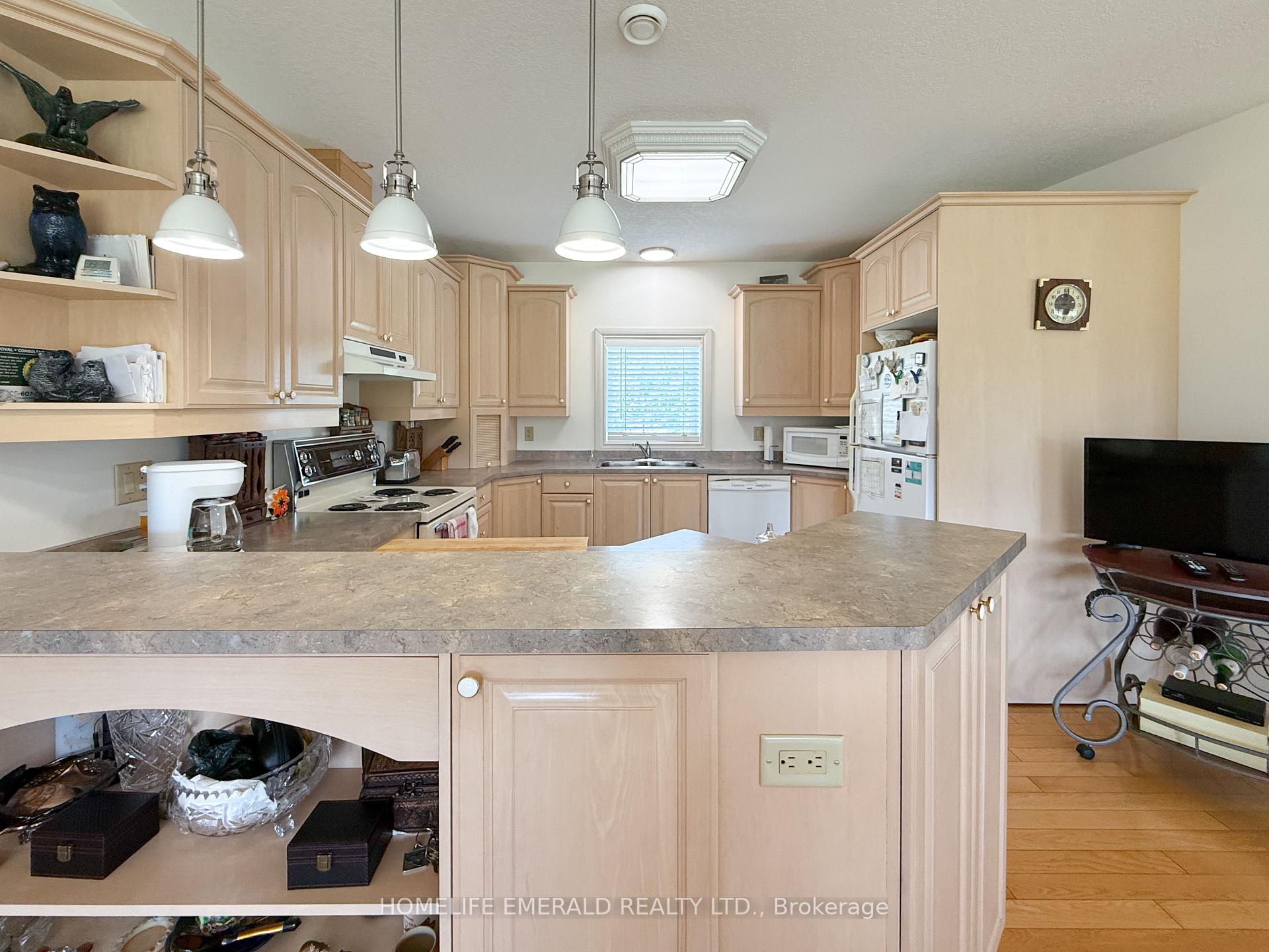 Photo 14 of 3175 3/4 Concession, Clearview, Rural Clearview — HOMEH